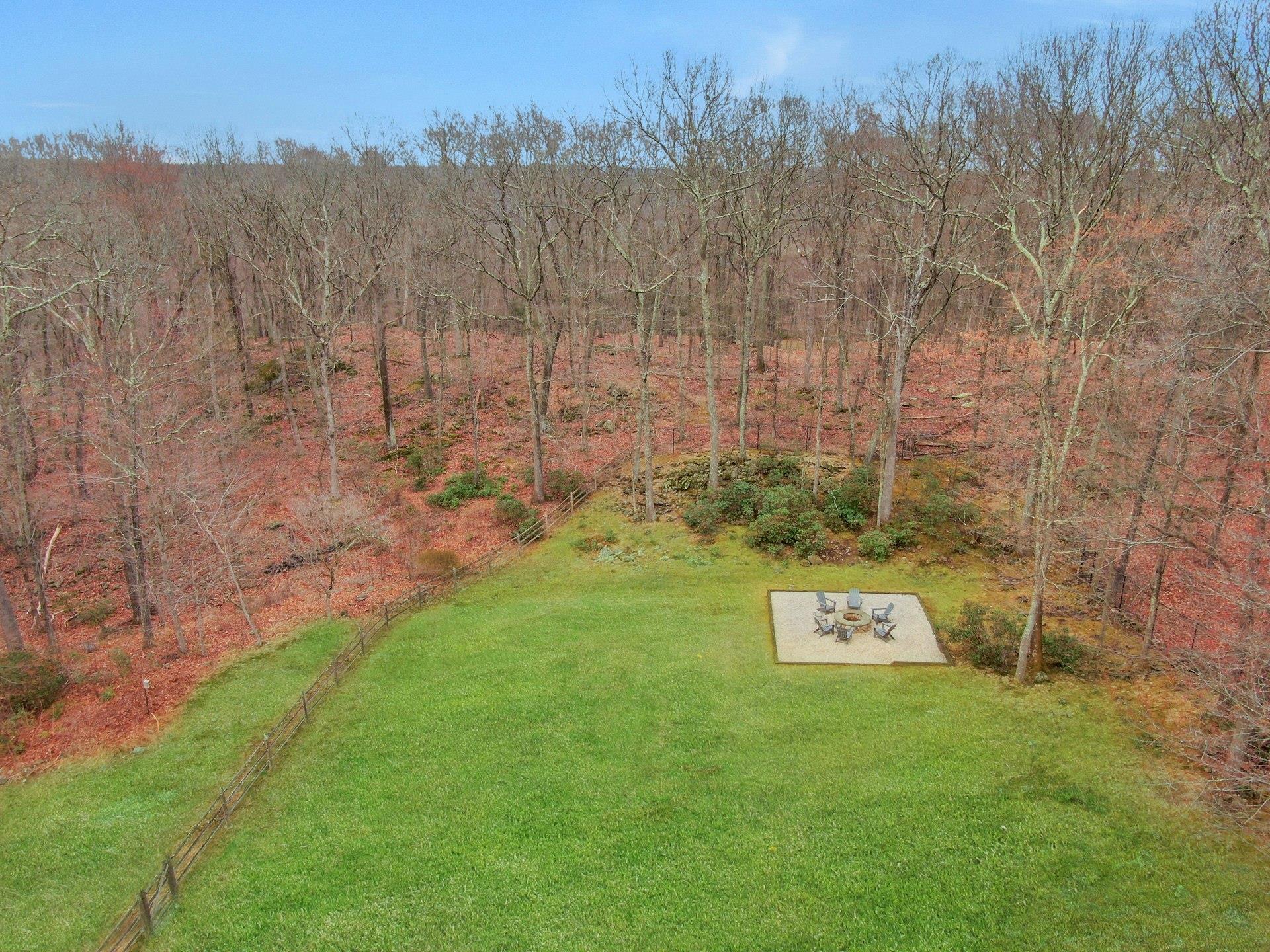 13 Laurie Lane Property Photo 30
