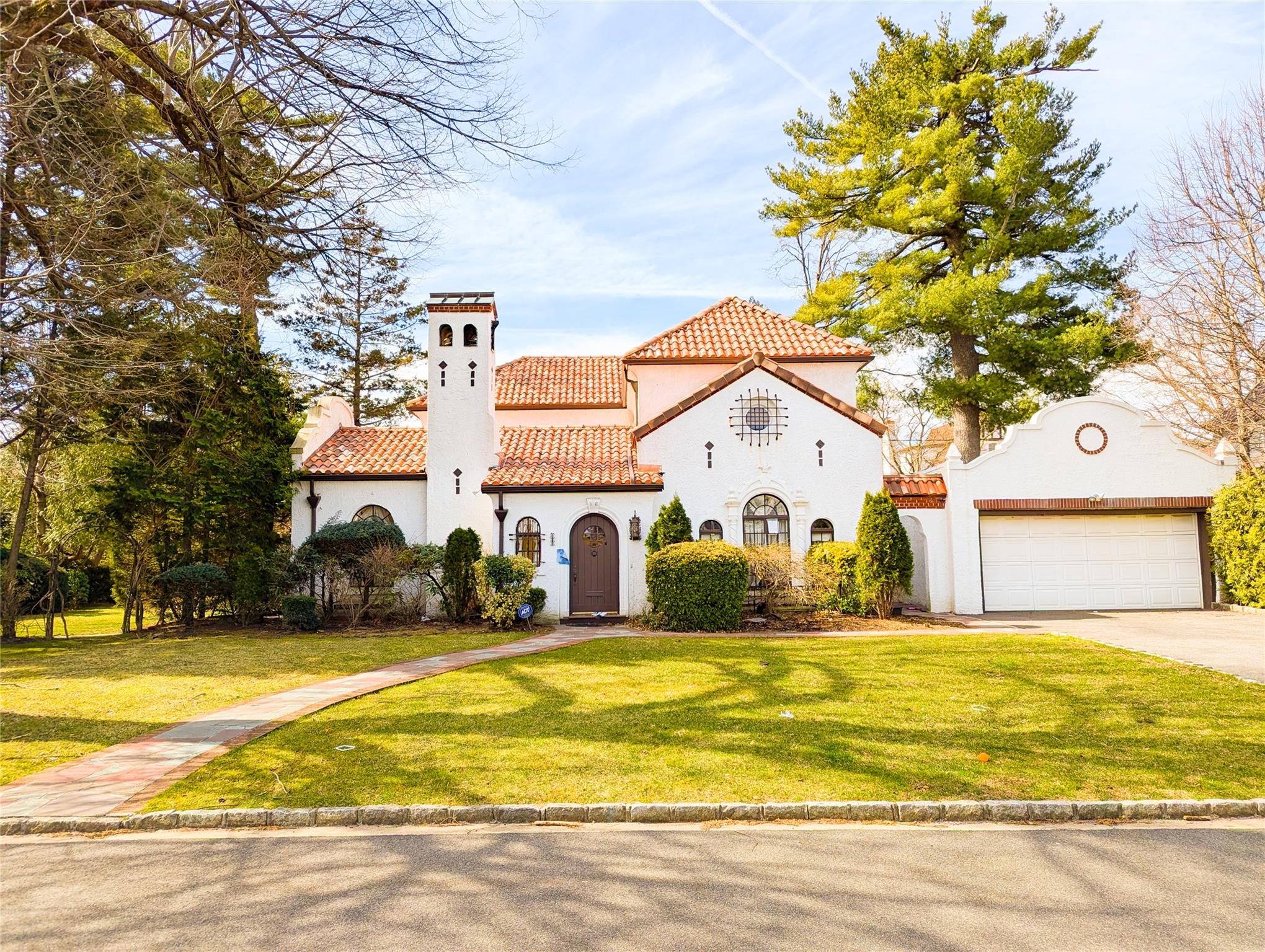 16 Stuart Street Property Photo