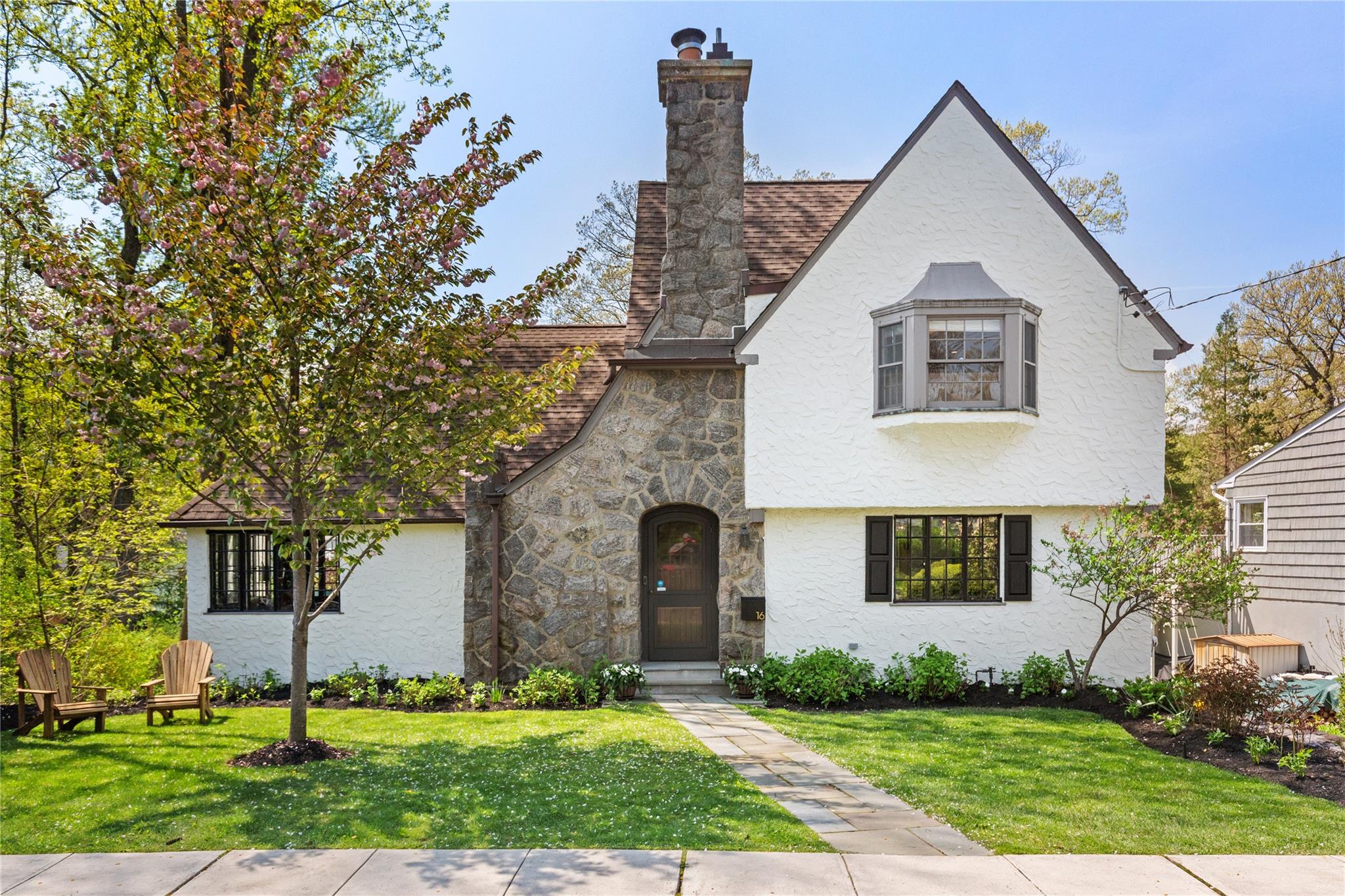 New Rochelle High School Real Estate Listings Main Image