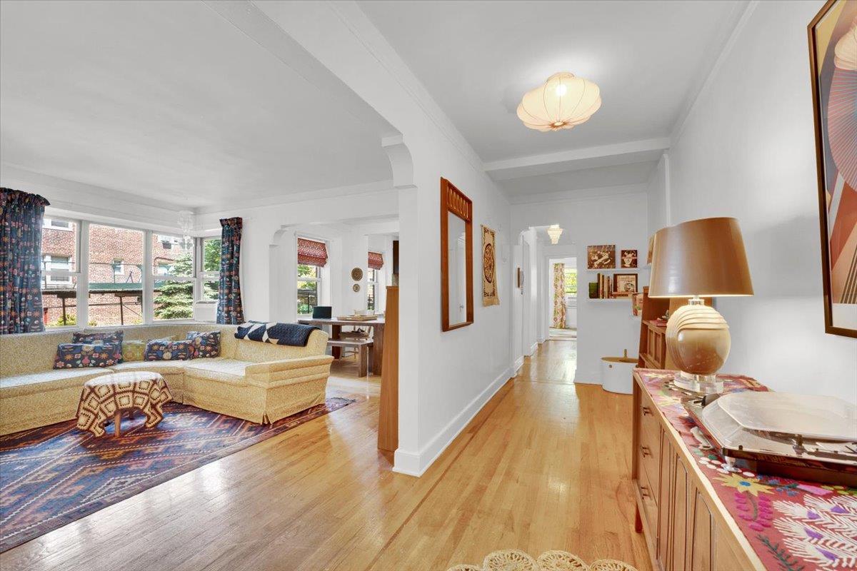 5440 Netherland Avenue D14 Property Photo