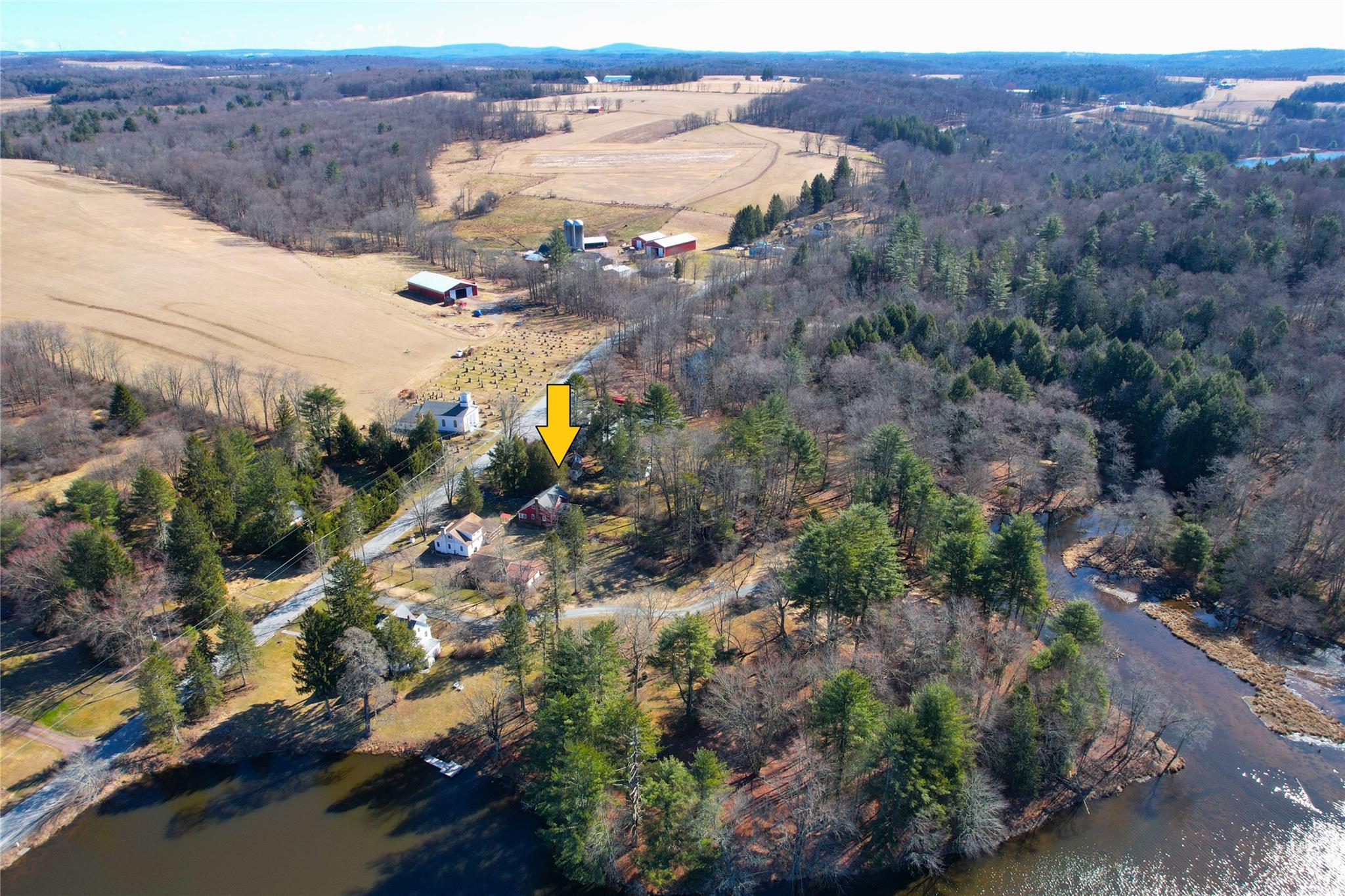 493 Old Taylor Road Property Photo 3