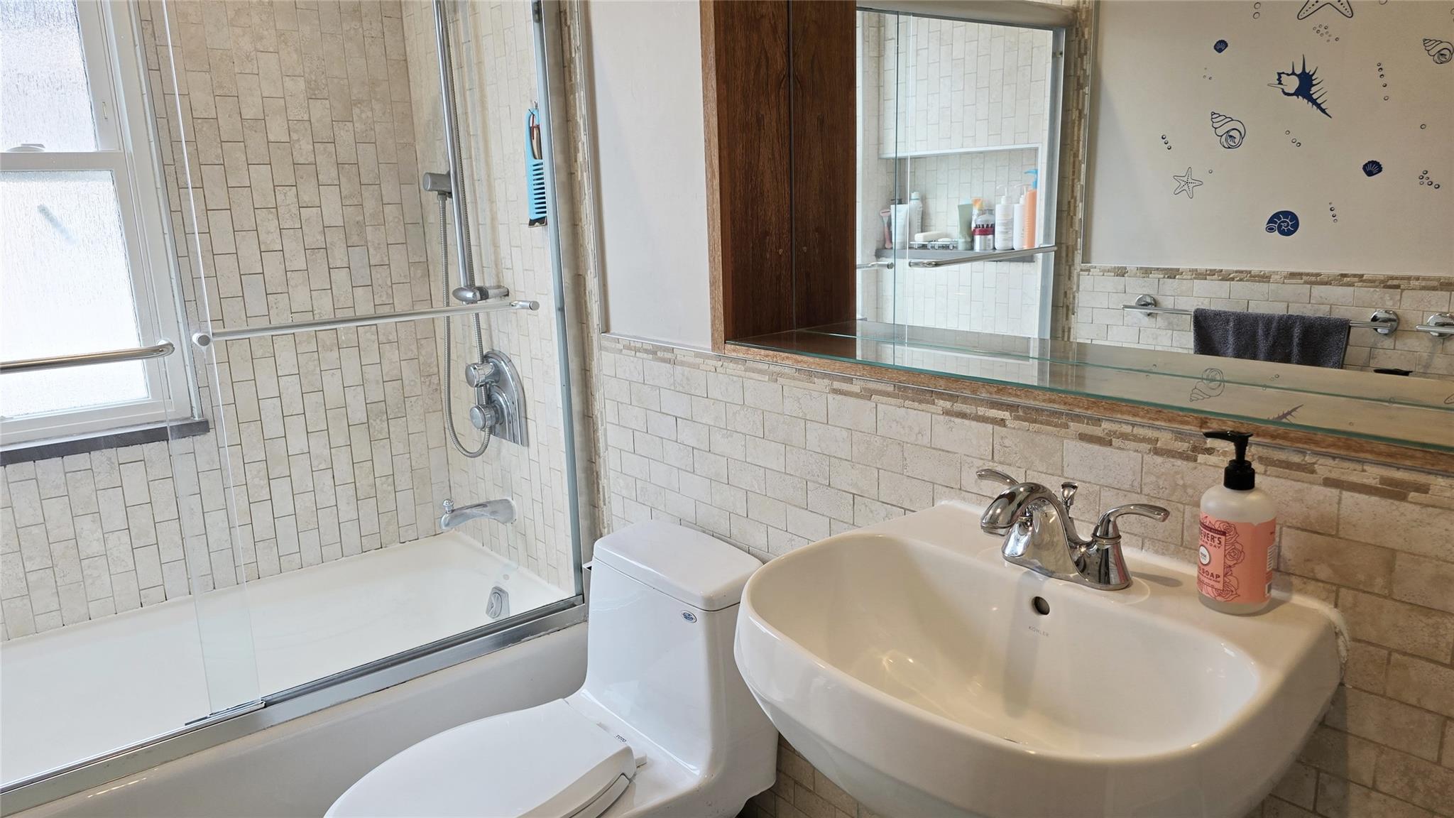 56-14 184 Street Property Photo 18