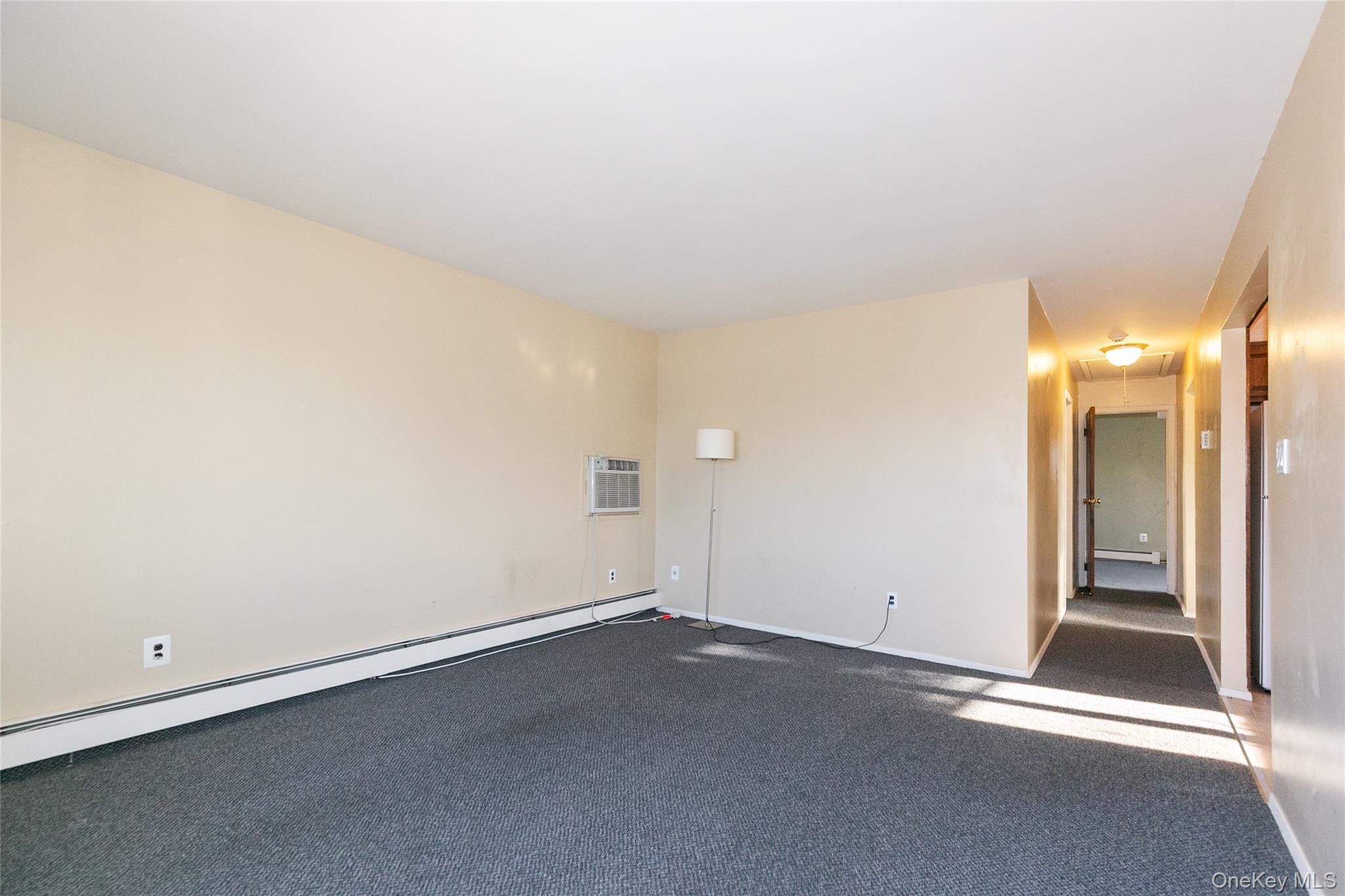 254 N Richmond Avenue Property Photo 9