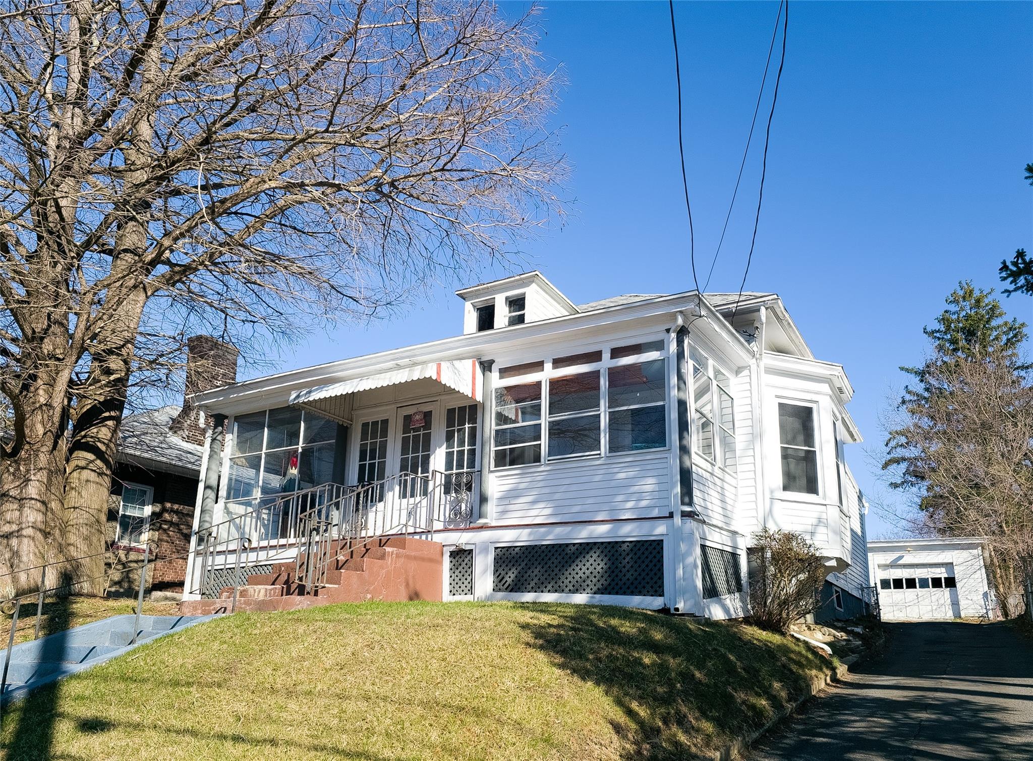 40 Fairview Avenue Property Photo