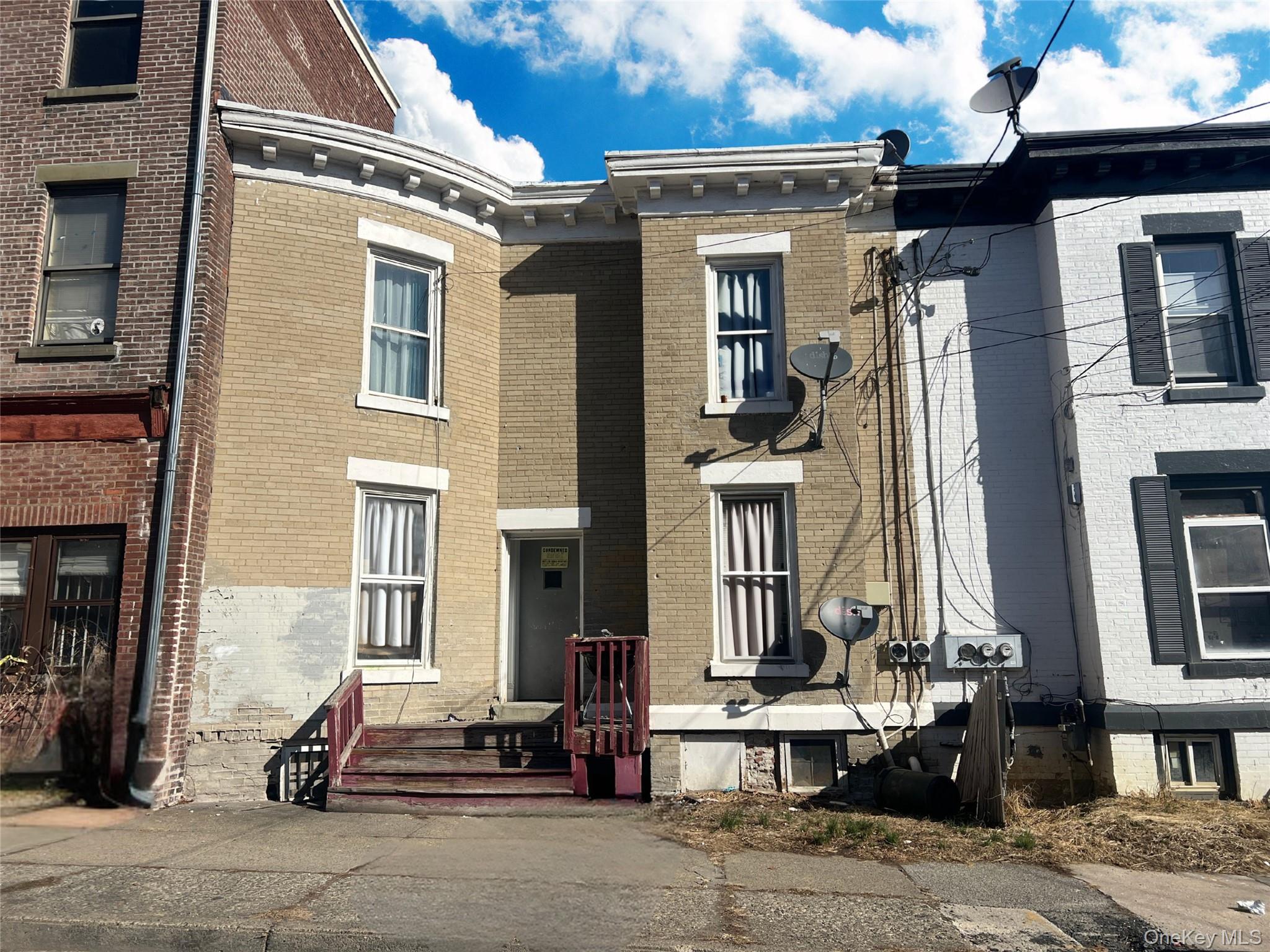 30 Benkard Avenue Property Photo 1