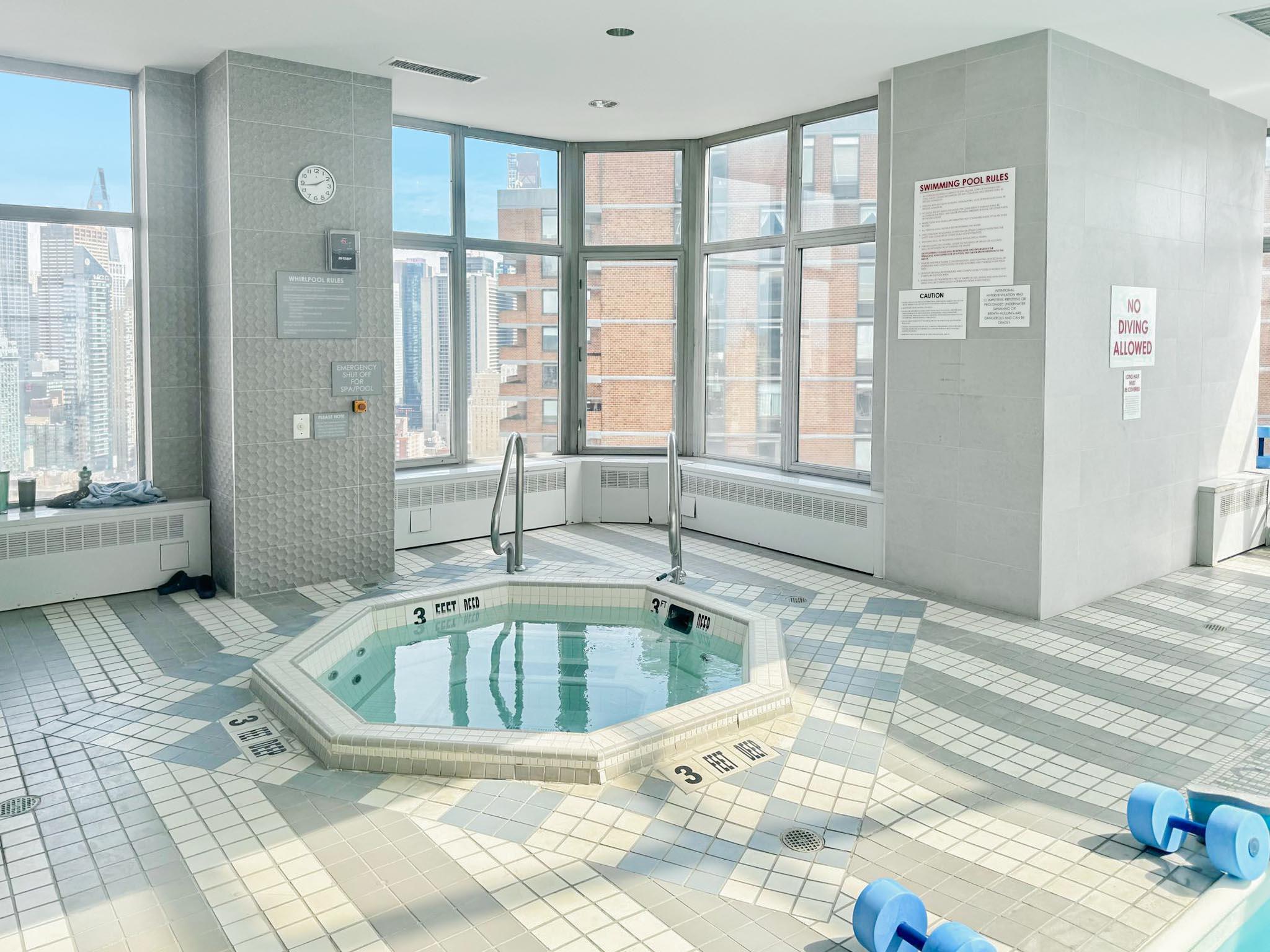 500 43 St 21 E Property Photo 6