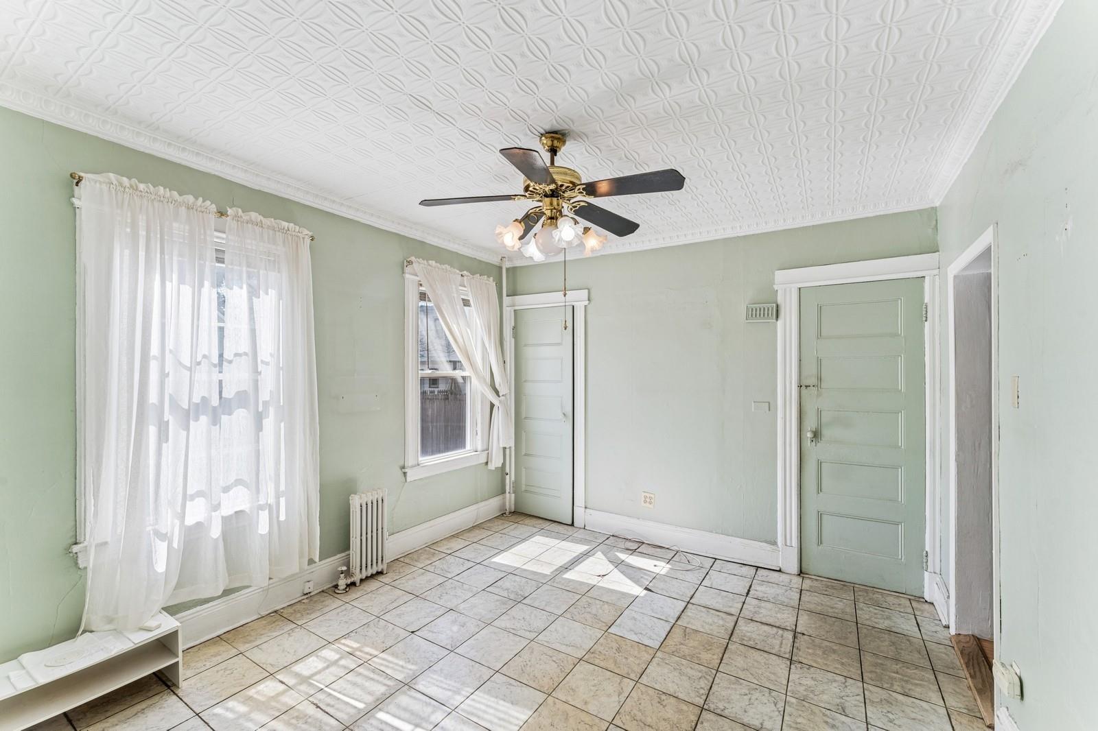219 Atlantic Avenue Property Photo 6