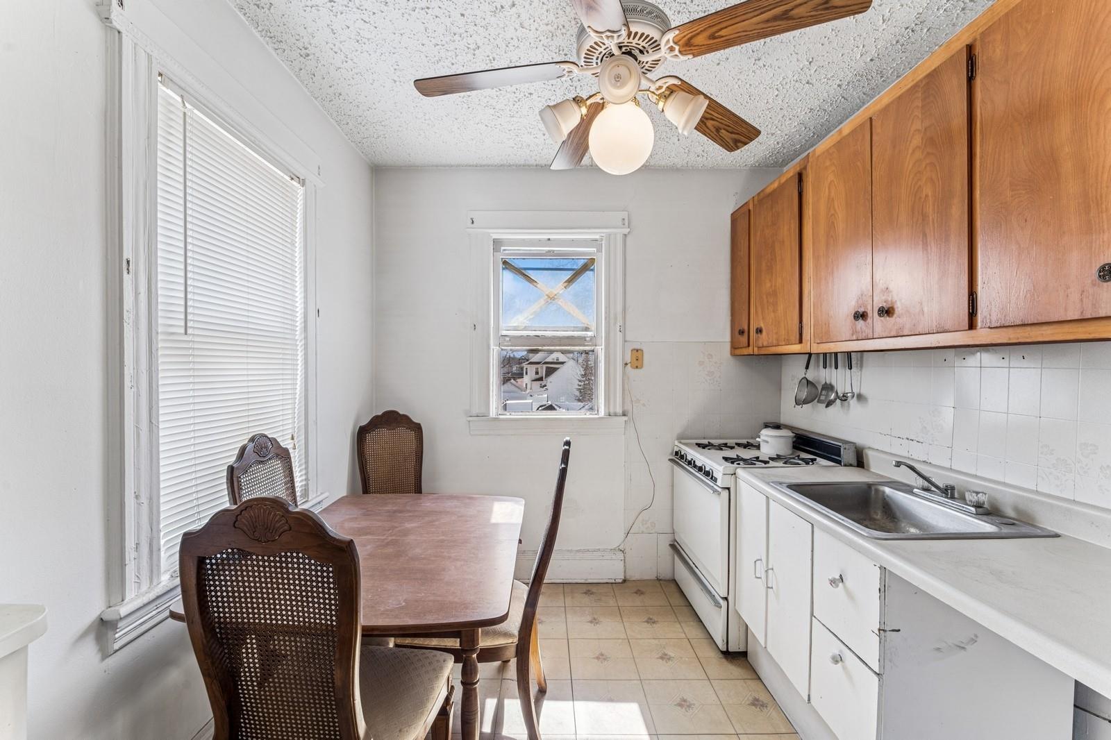 219 Atlantic Avenue Property Photo 8