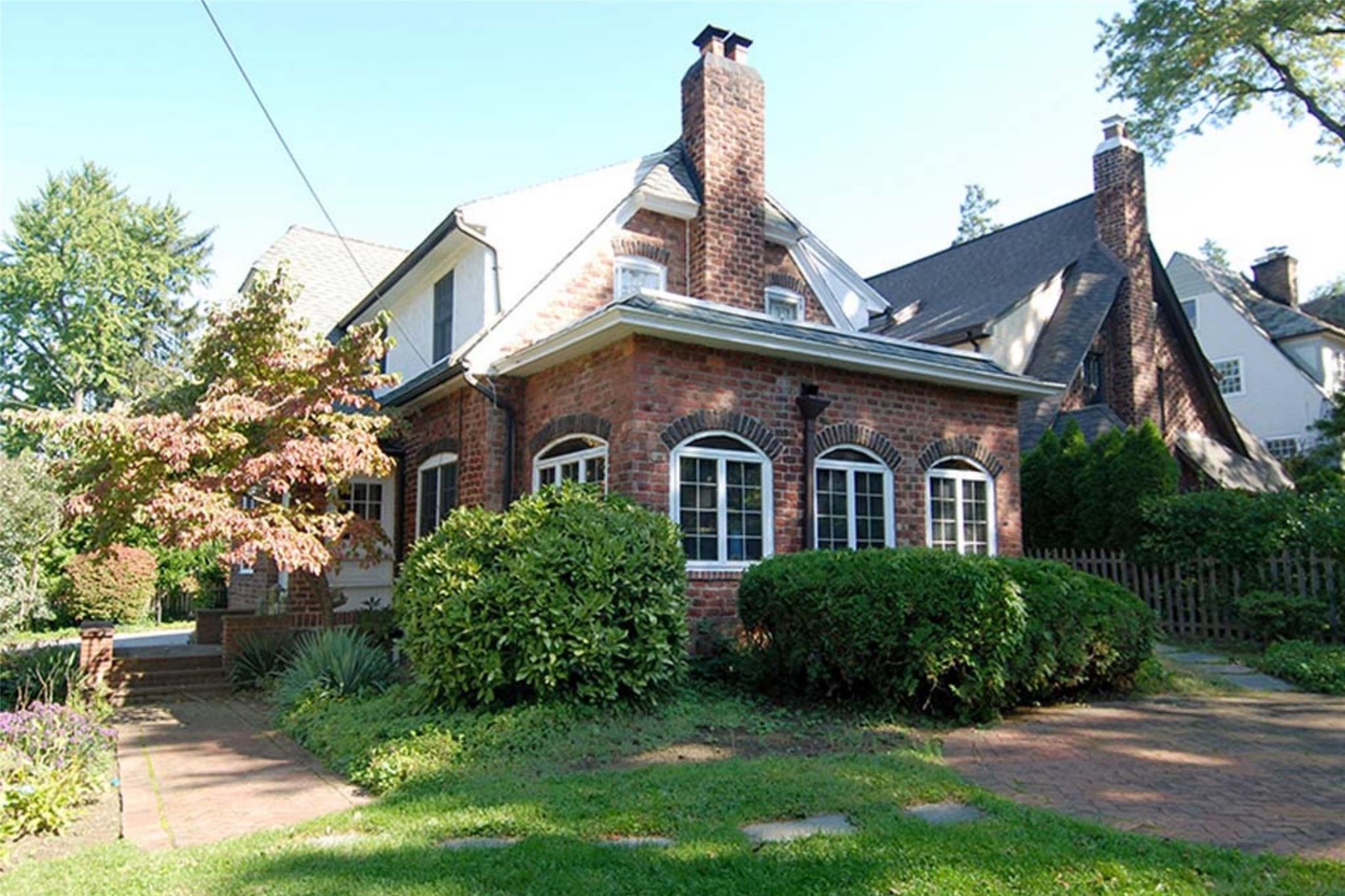 21 Forest Park Avenue Property Photo 1