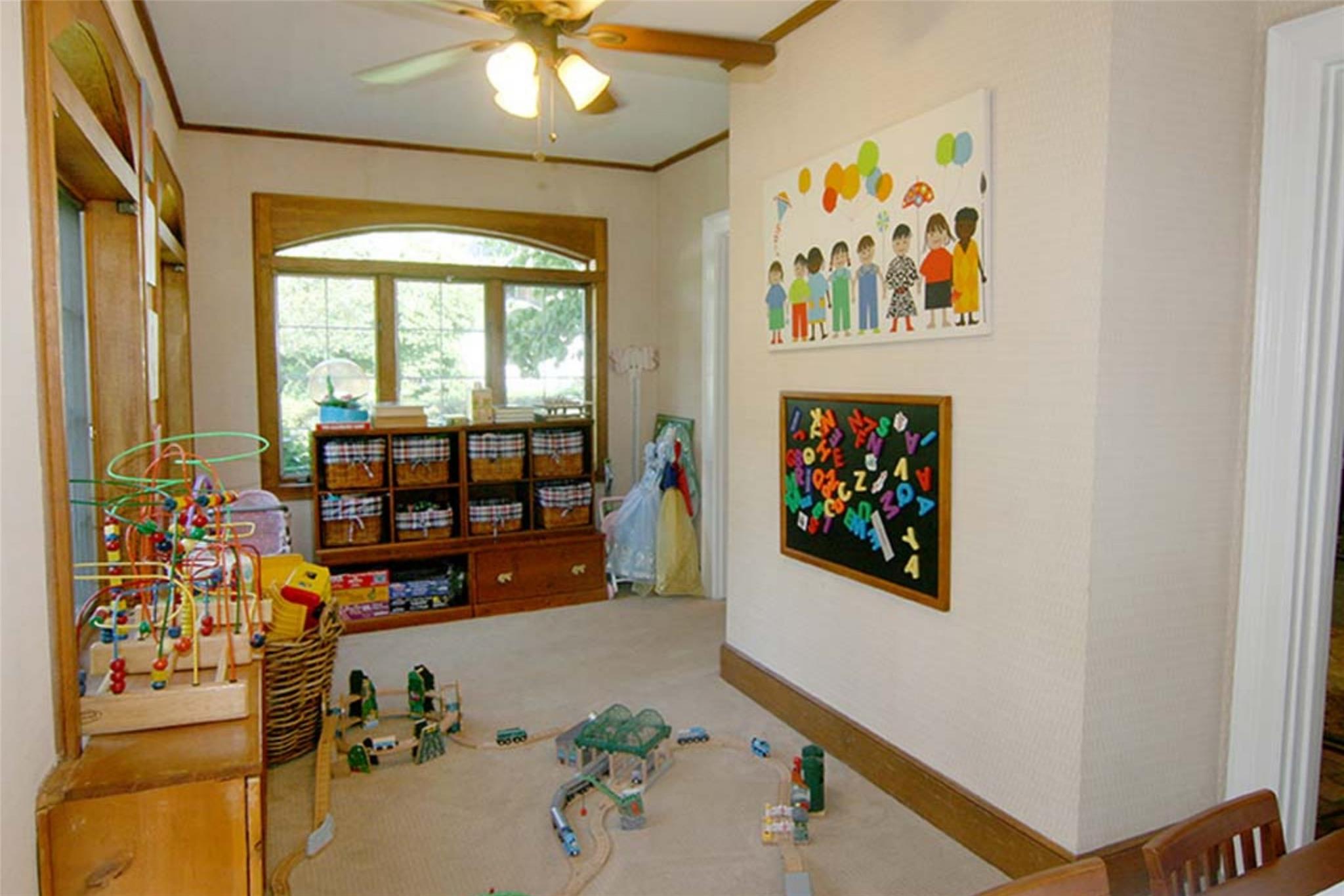 21 Forest Park Avenue Property Photo 7