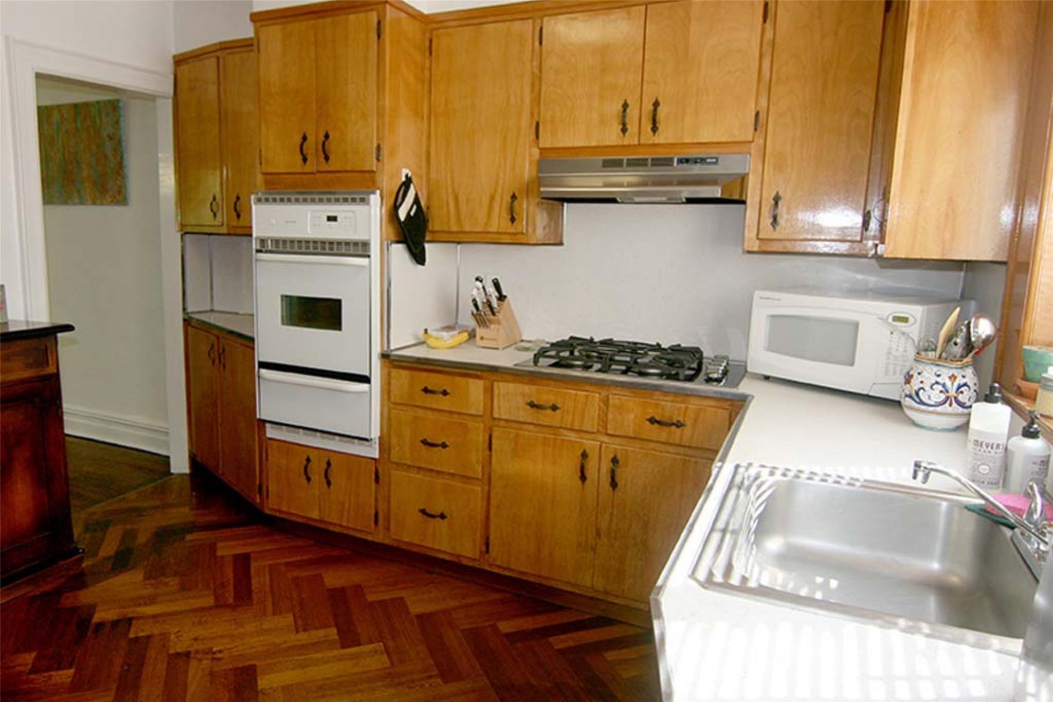 21 Forest Park Avenue Property Photo 12
