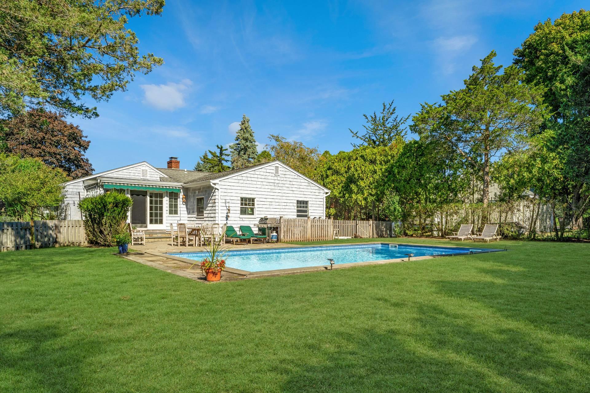 4 Barker Lane Property Photo