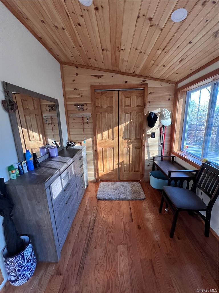 45 W Adirondack Trail Property Photo 4