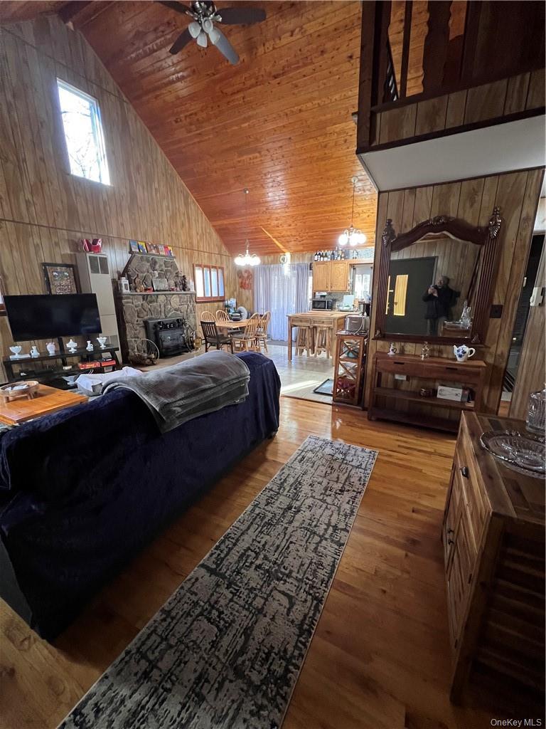 45 W Adirondack Trail Property Photo 5