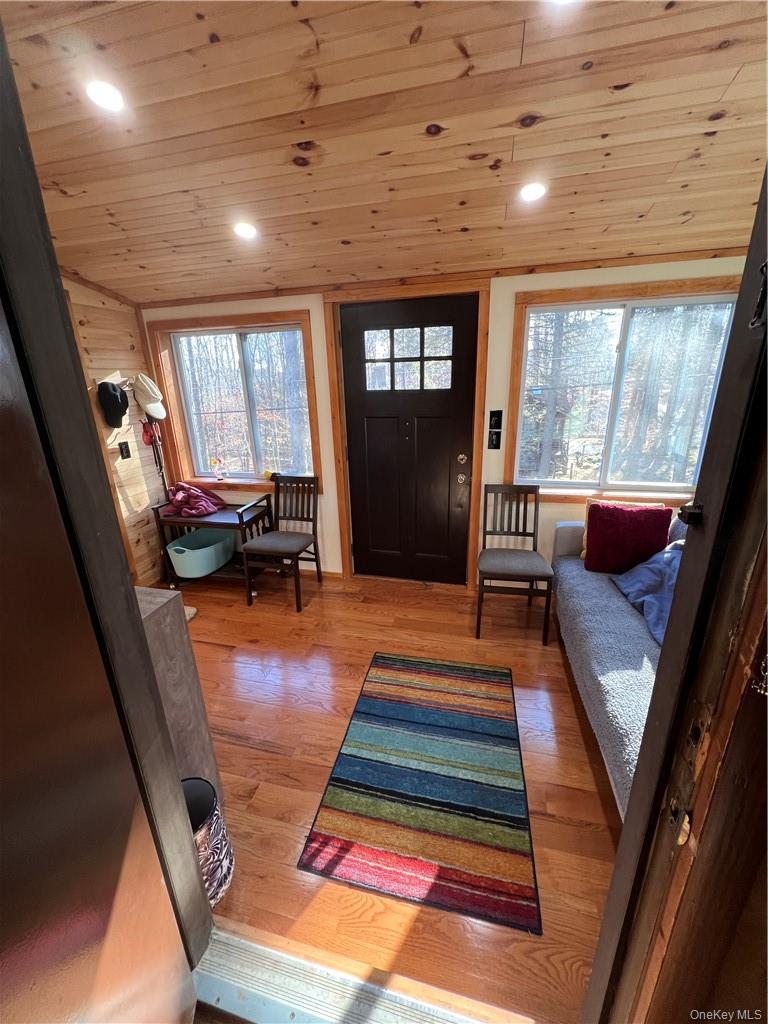 45 W Adirondack Trail Property Photo 7