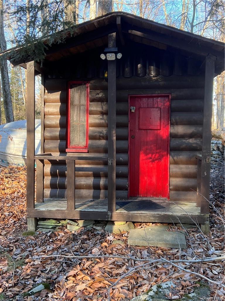 45 W Adirondack Trail Property Photo 17