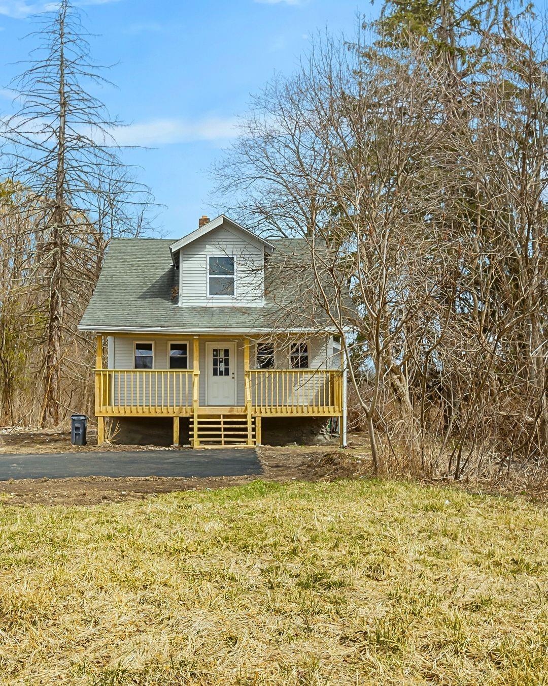 809 Broadway Property Photo
