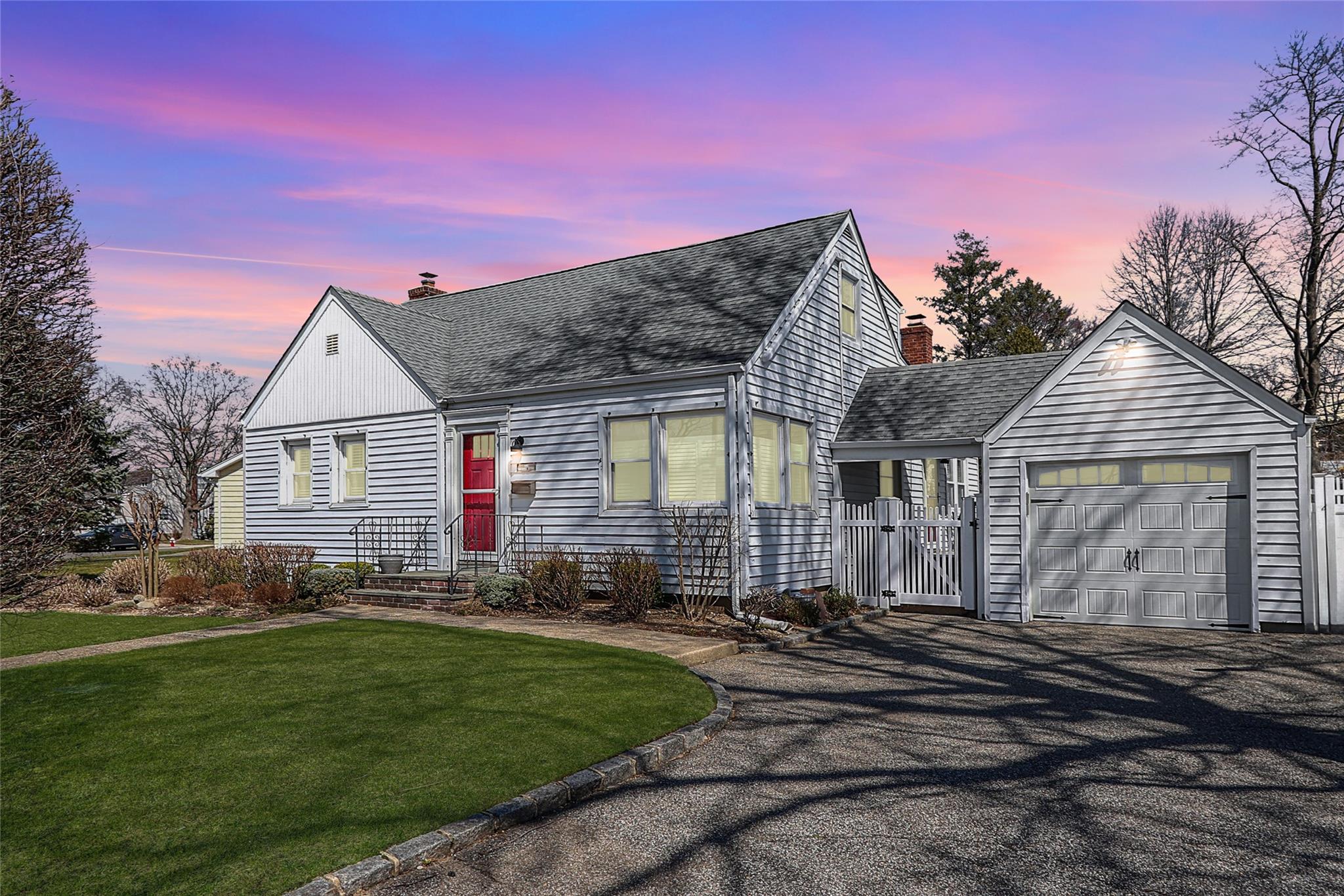 1 Underhill Avenue Property Photo