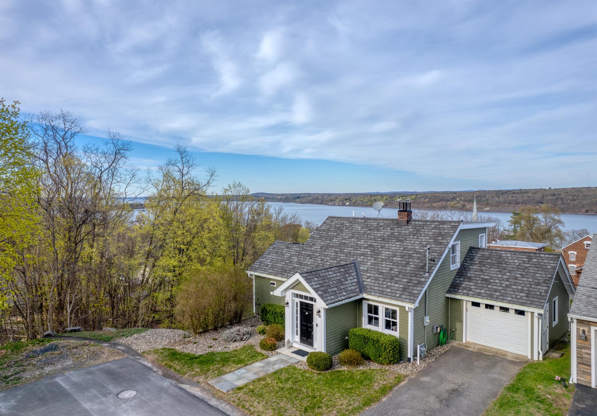 209 Sackett Street Property Photo 1