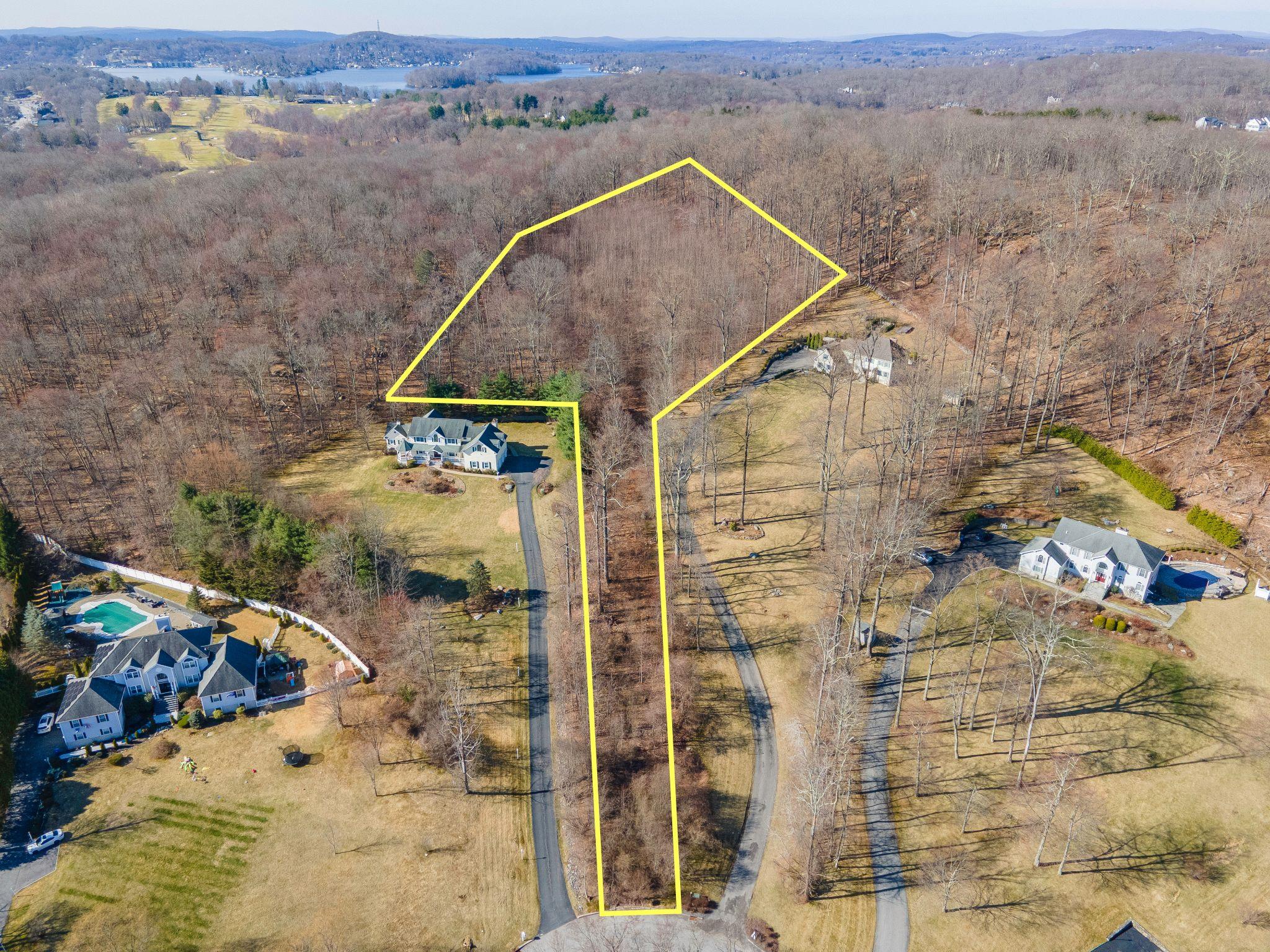 77 Pennebrook Lane Property Photo