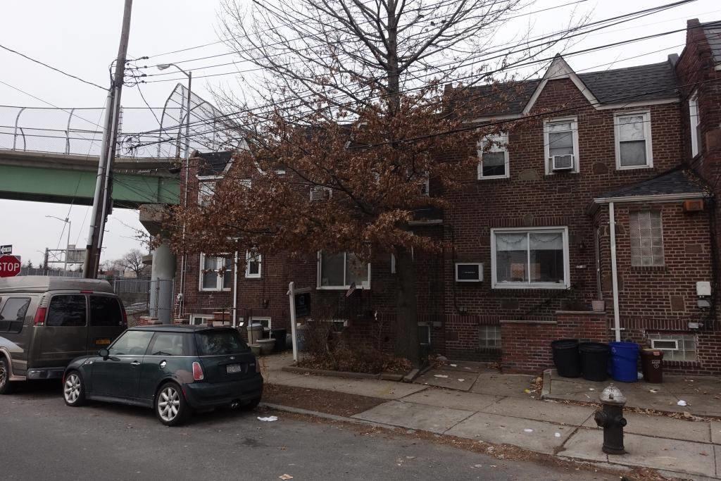 High Sch Of Applied Communicatio Real Estate Listings Main Image