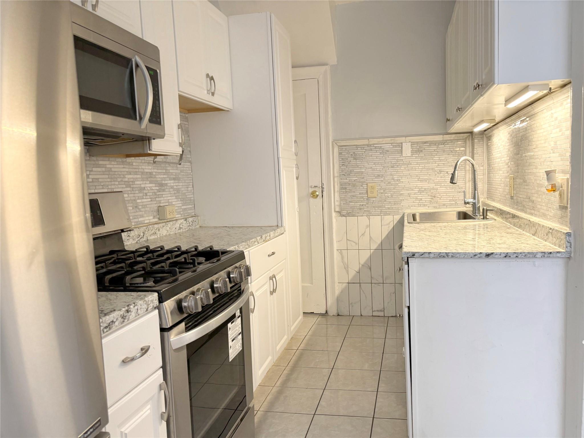 3349 Bouck Avenue Property Photo 5
