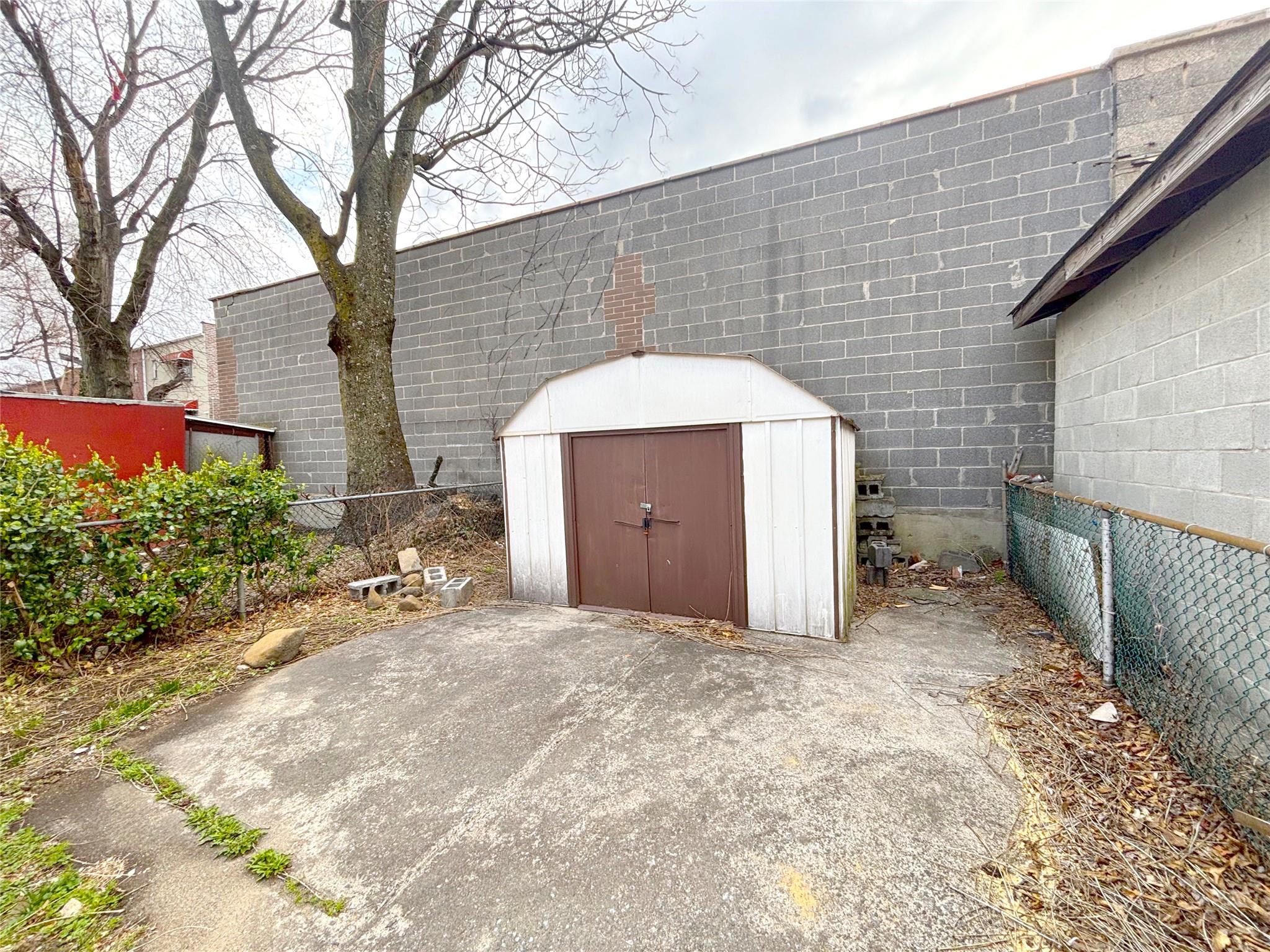 3349 Bouck Avenue Property Photo 20