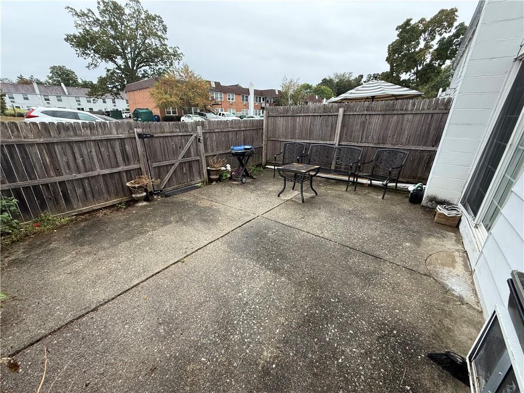 274 Hooker Avenue A4 Property Photo 11