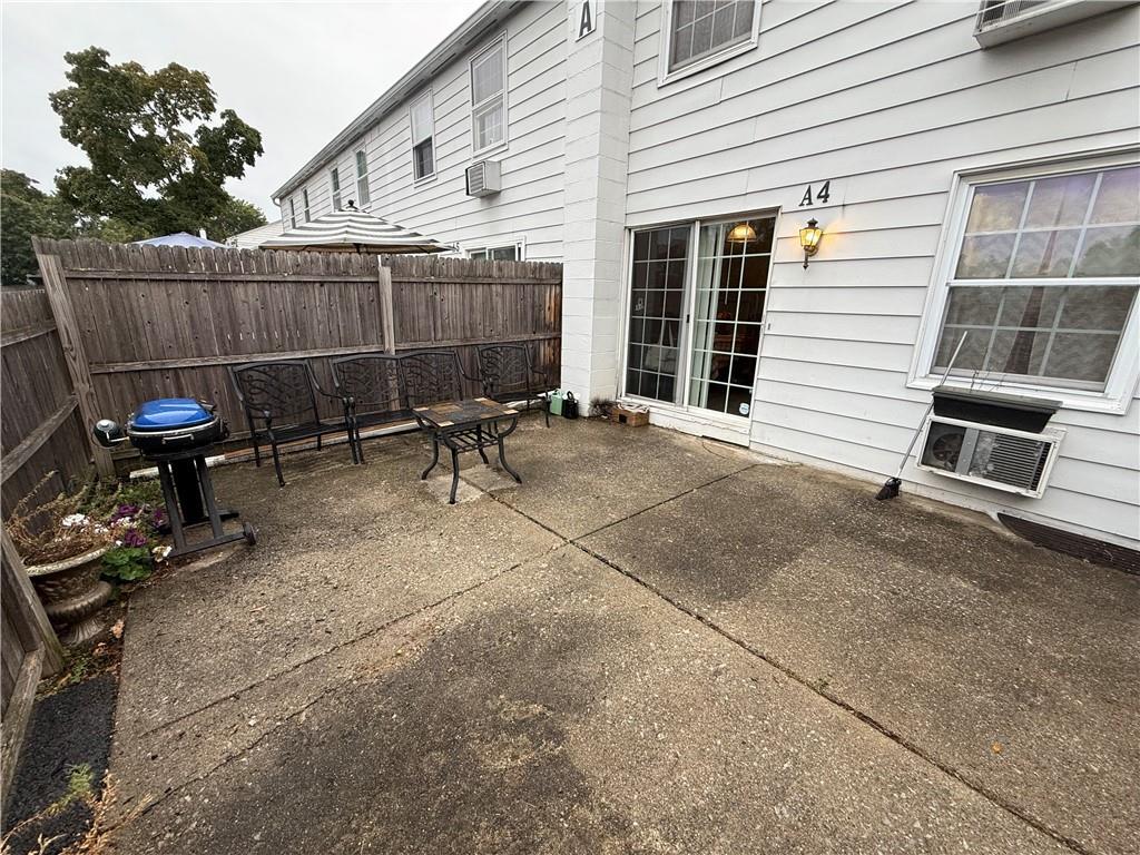 274 Hooker Avenue A4 Property Photo 12