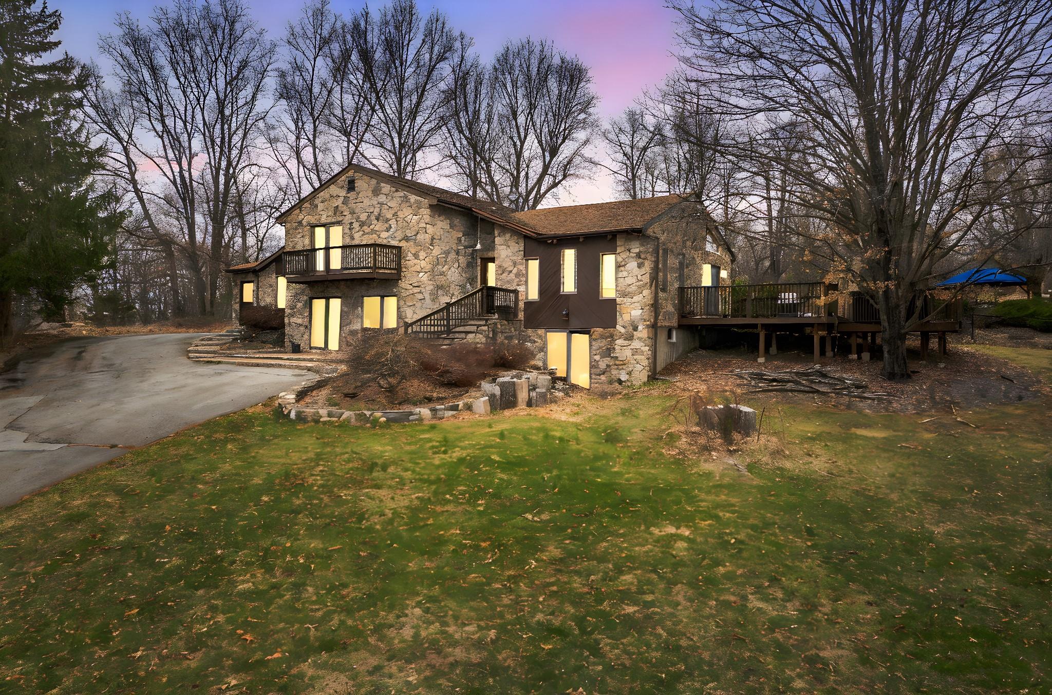 23 Fox Road Property Photo