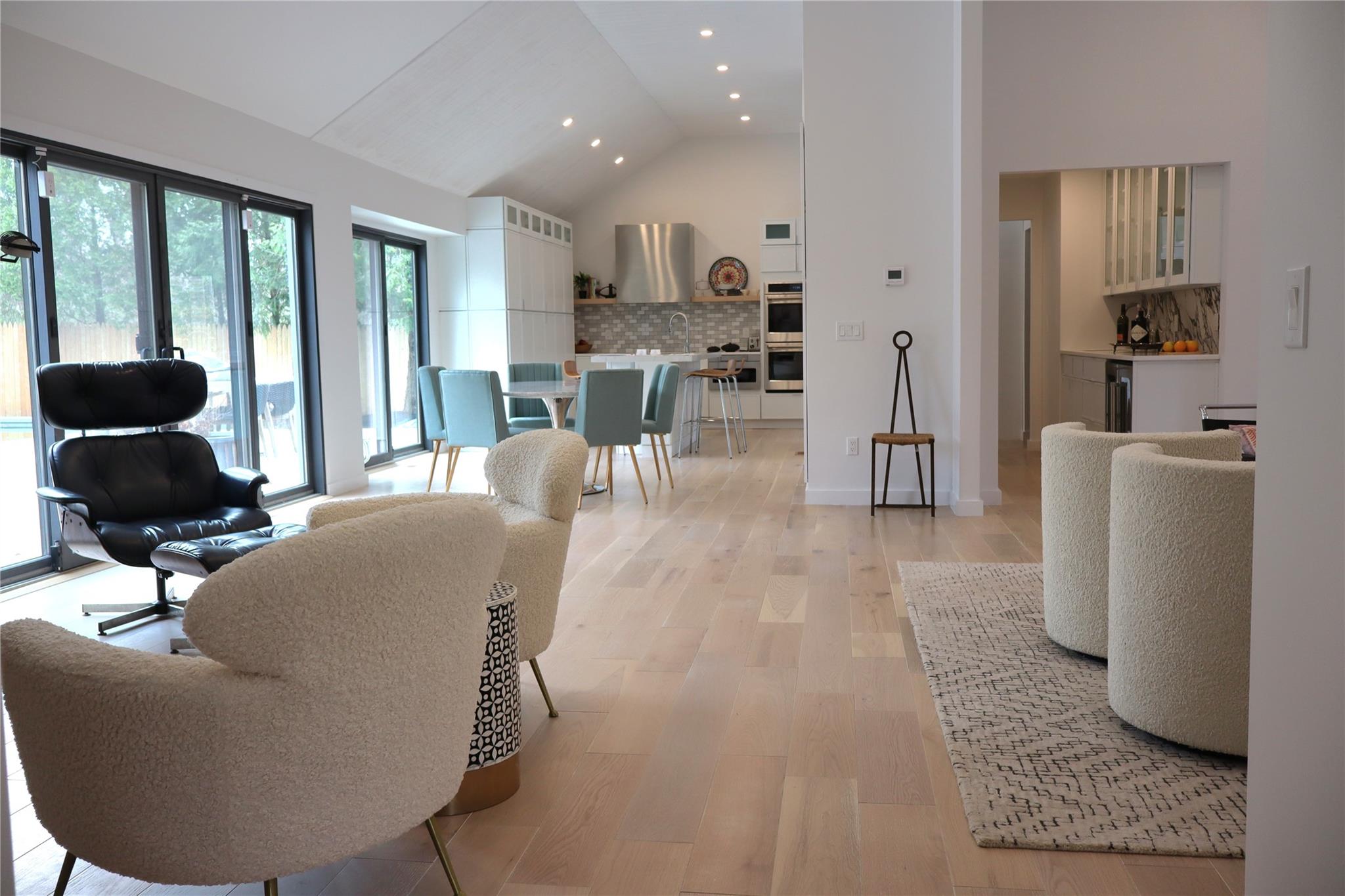 10 Hampton Street Property Photo 5