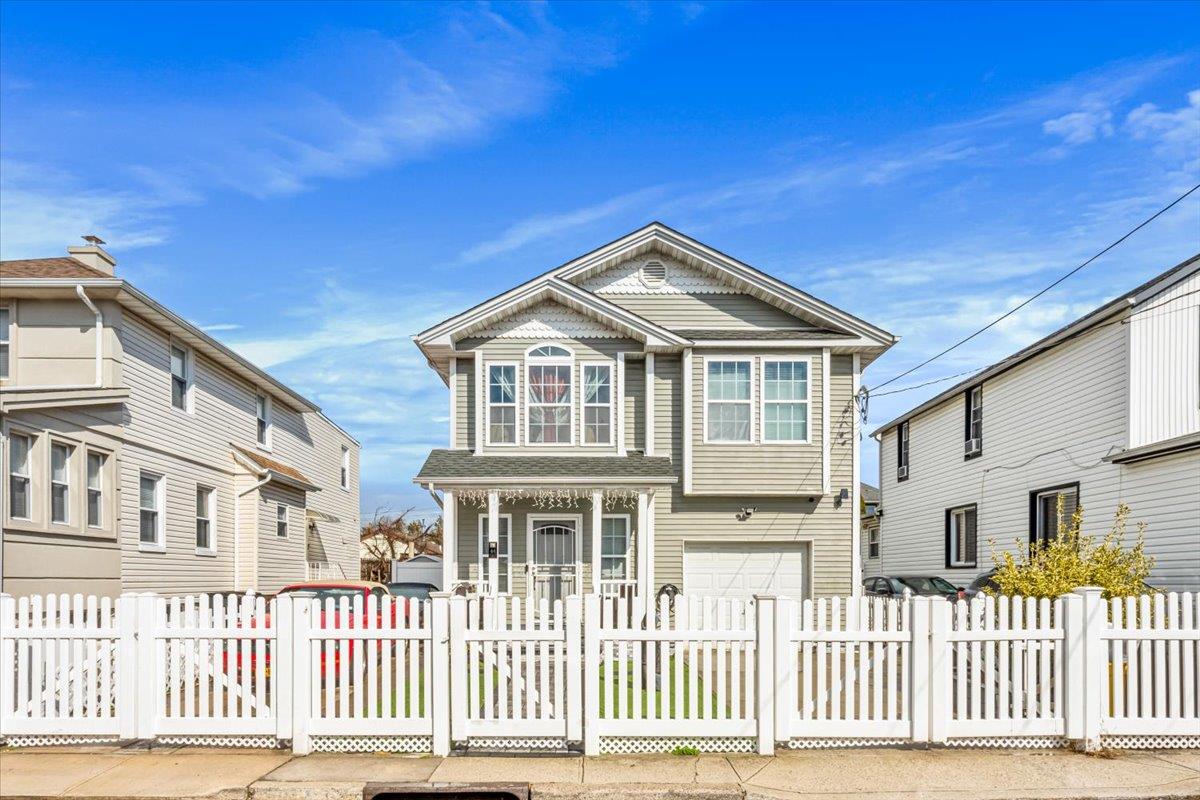 44 Monroe Street Property Photo