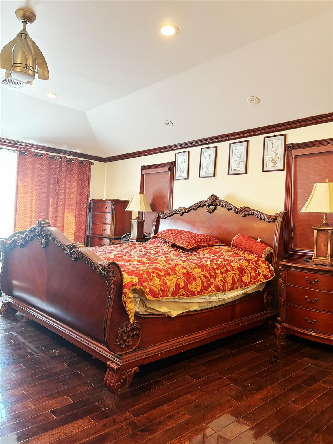 300 Ellen Place Property Photo 13