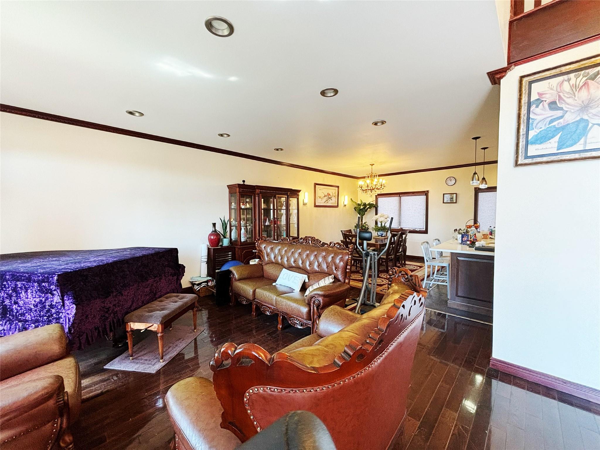 300 Ellen Place Property Photo 22