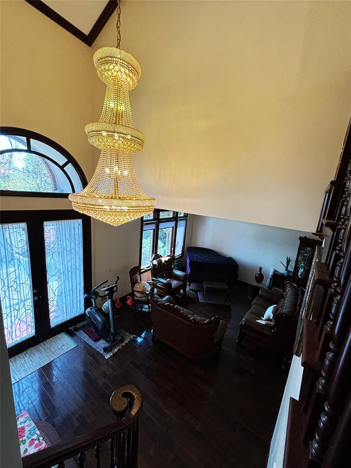 300 Ellen Place Property Photo 24
