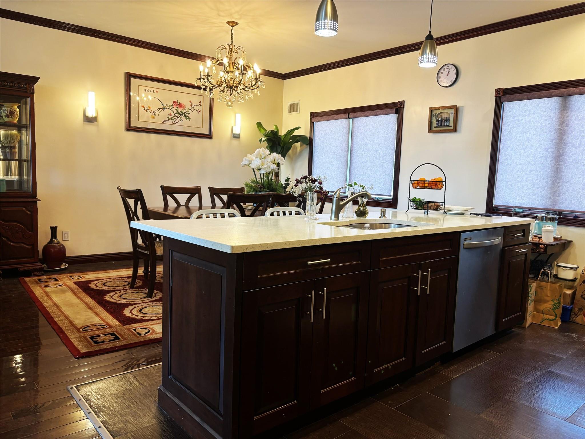 300 Ellen Place Property Photo 25