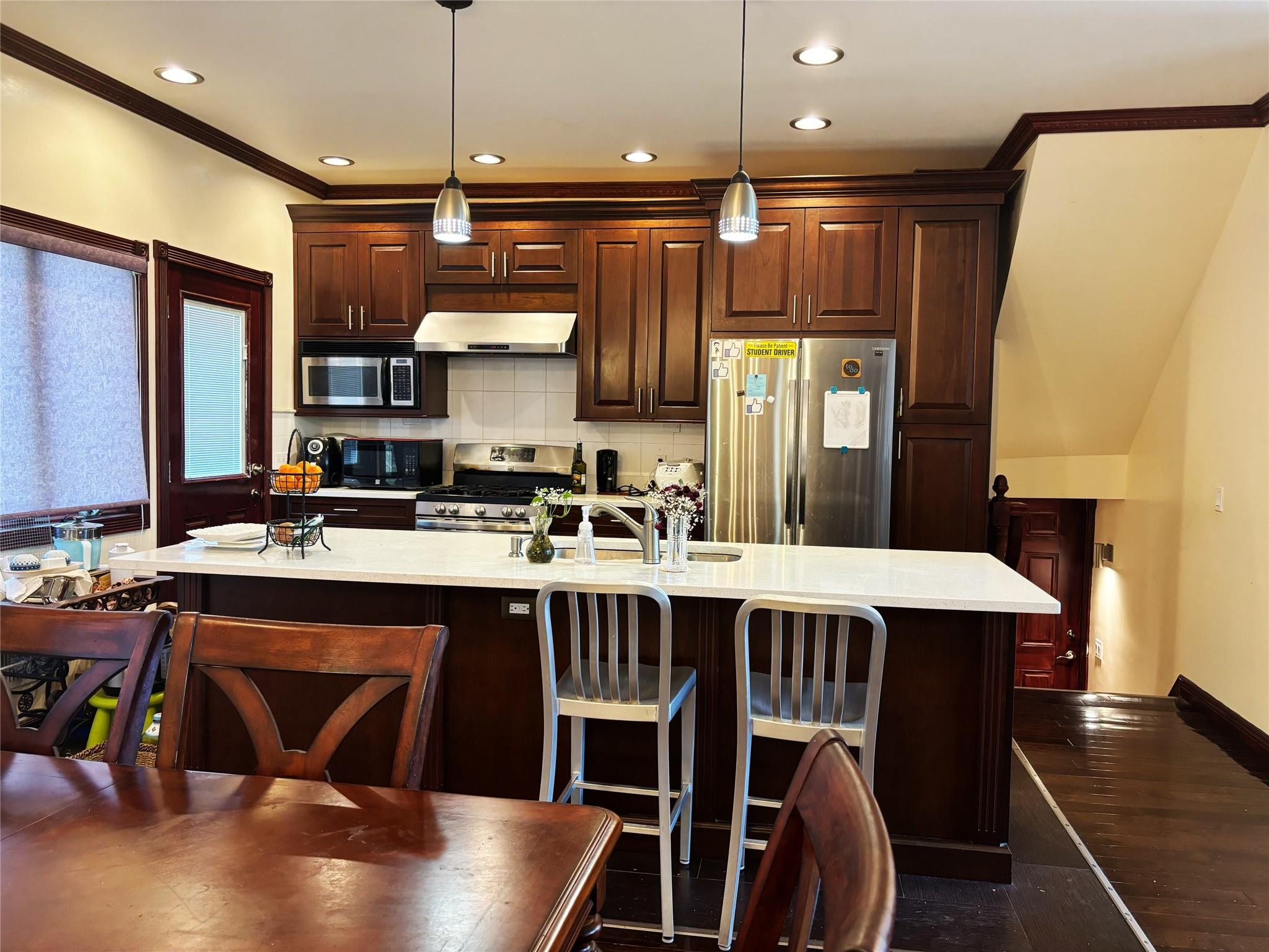 300 Ellen Place Property Photo 28