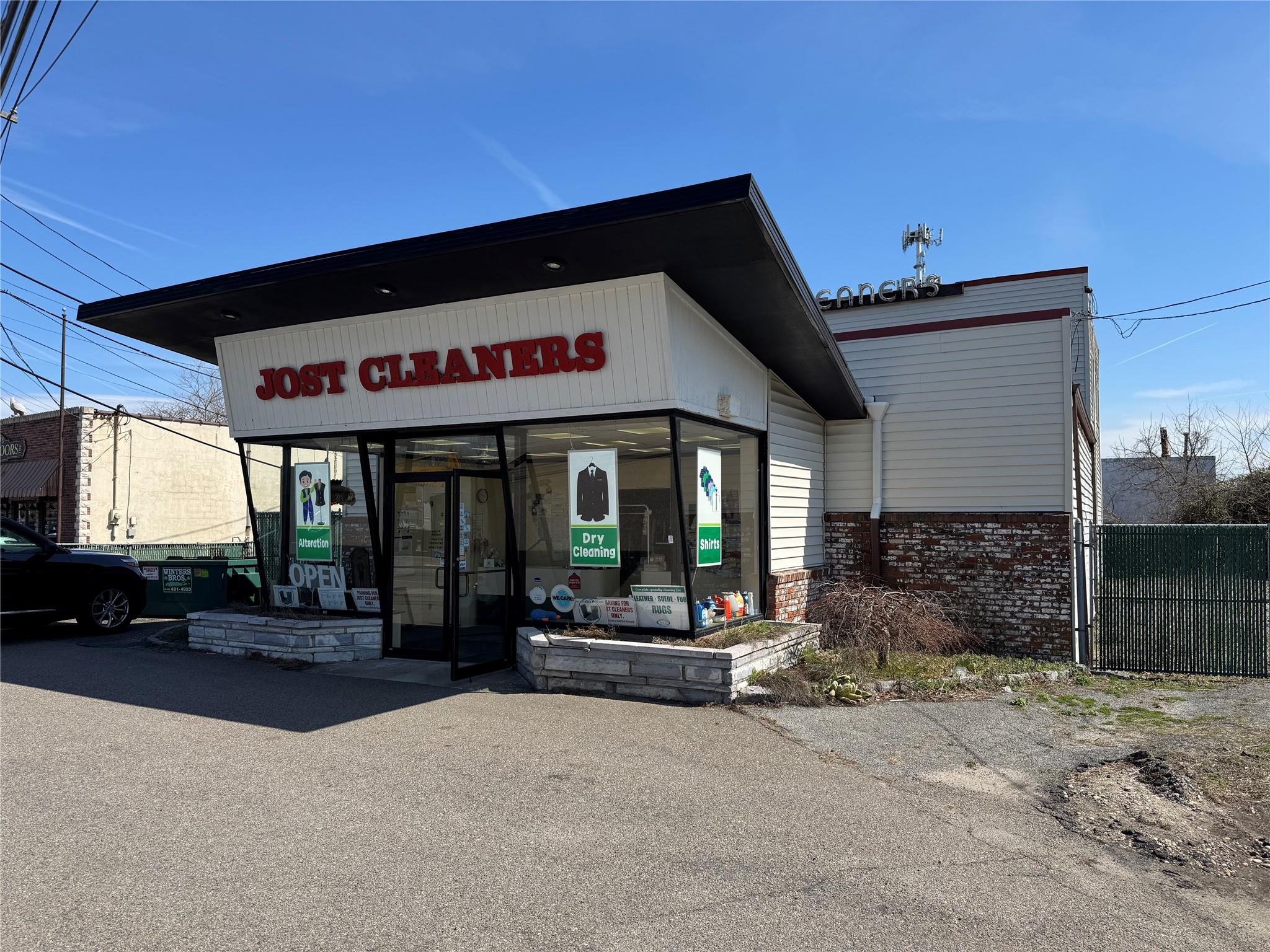 230 N Main Street Property Photo