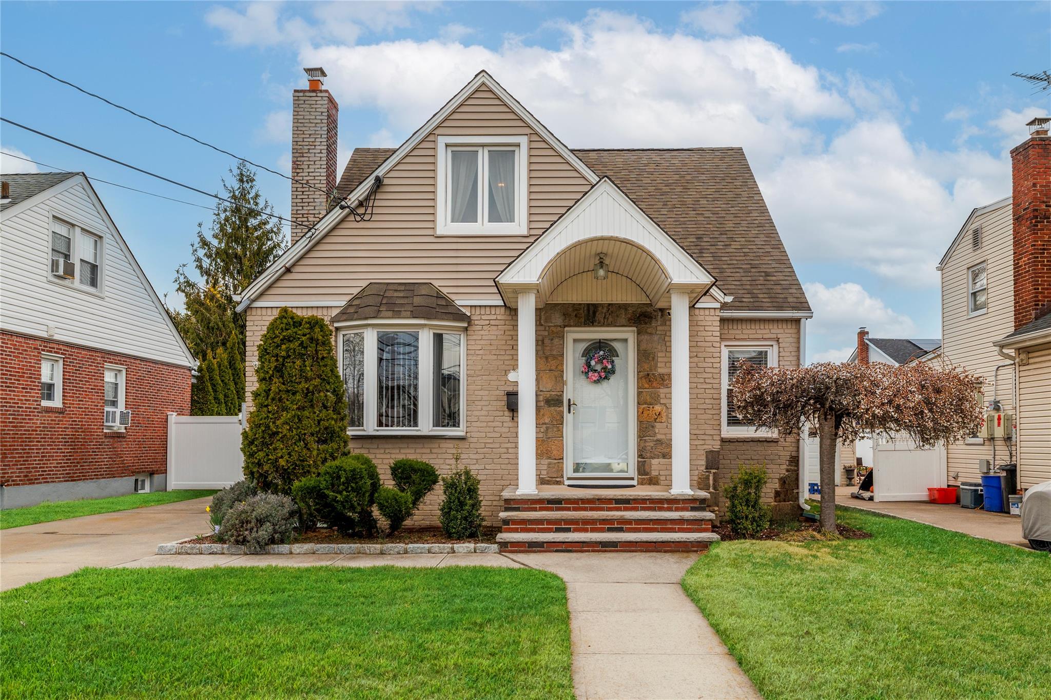 934 Hancock Street Property Photo