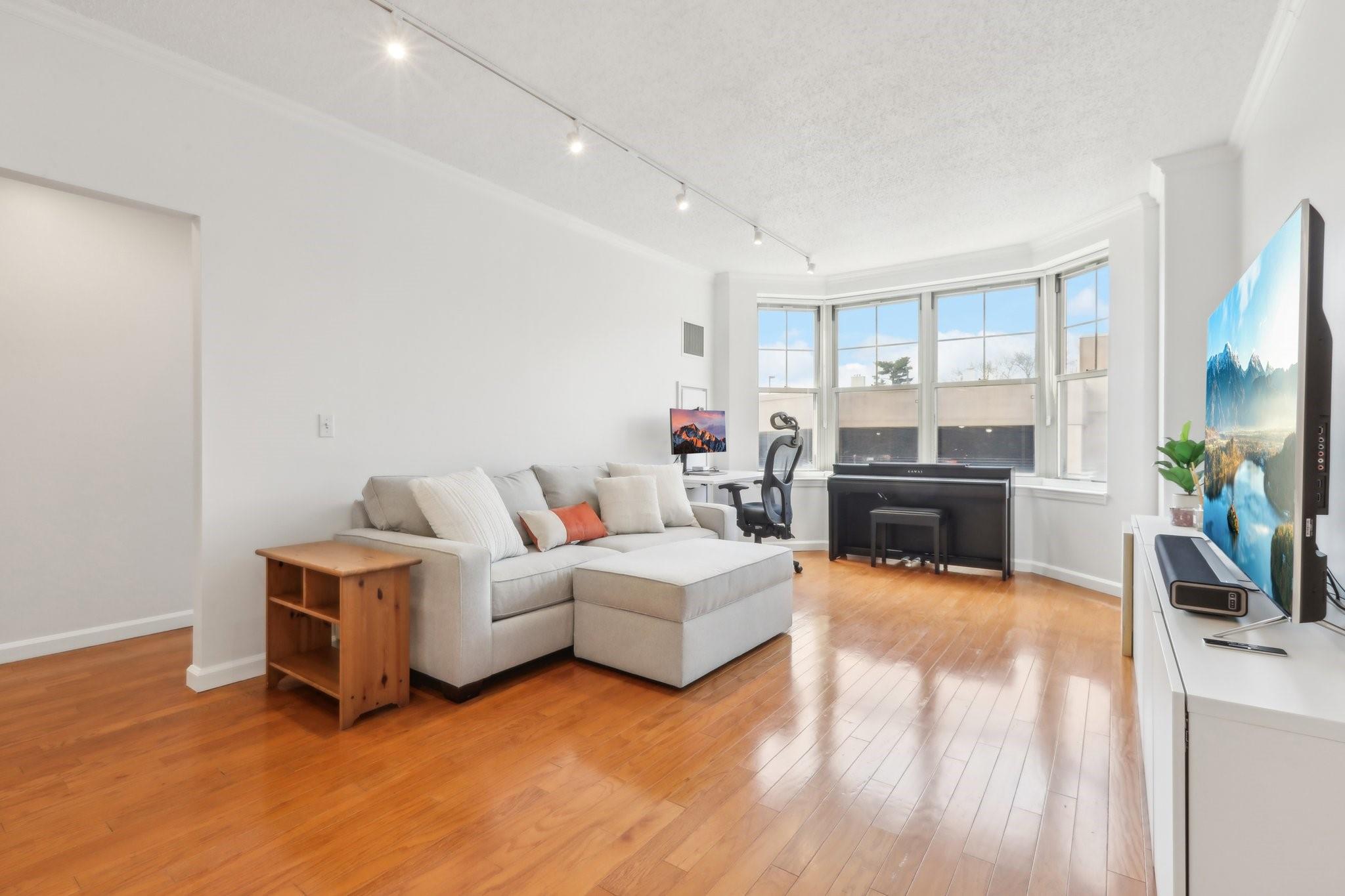 300 Mamaroneck Avenue 615 Property Photo 4