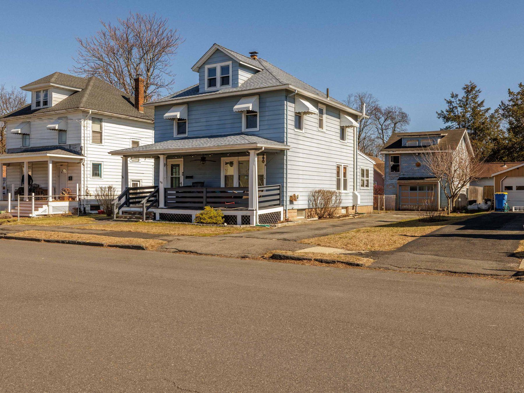 98 Grand Street Property Photo