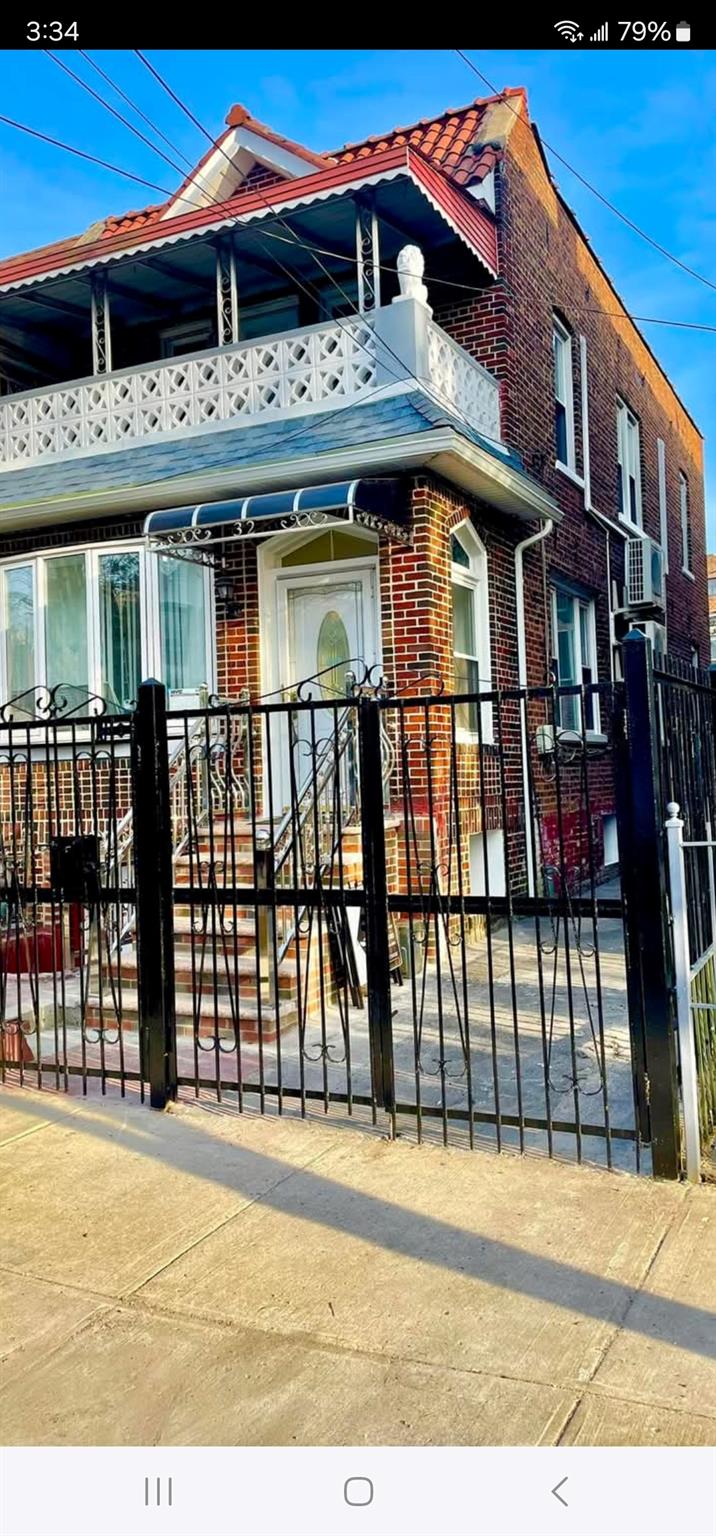 32 Crosby Avenue Property Photo