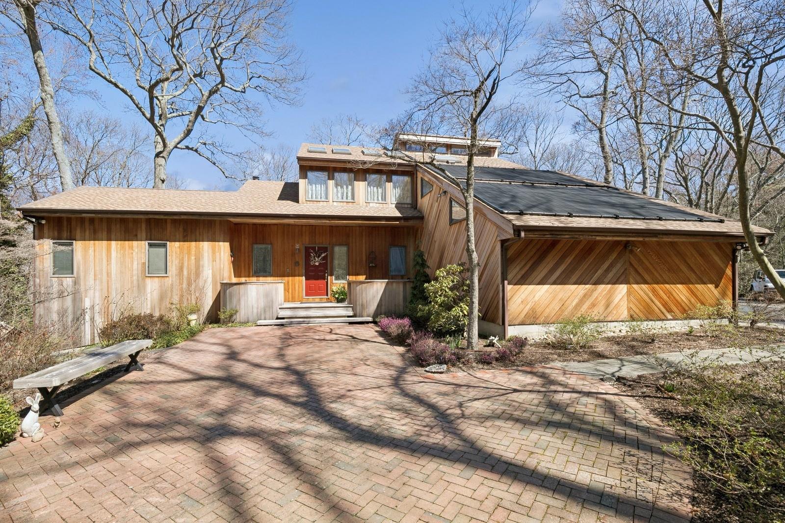 19 Arbutus Road Property Photo