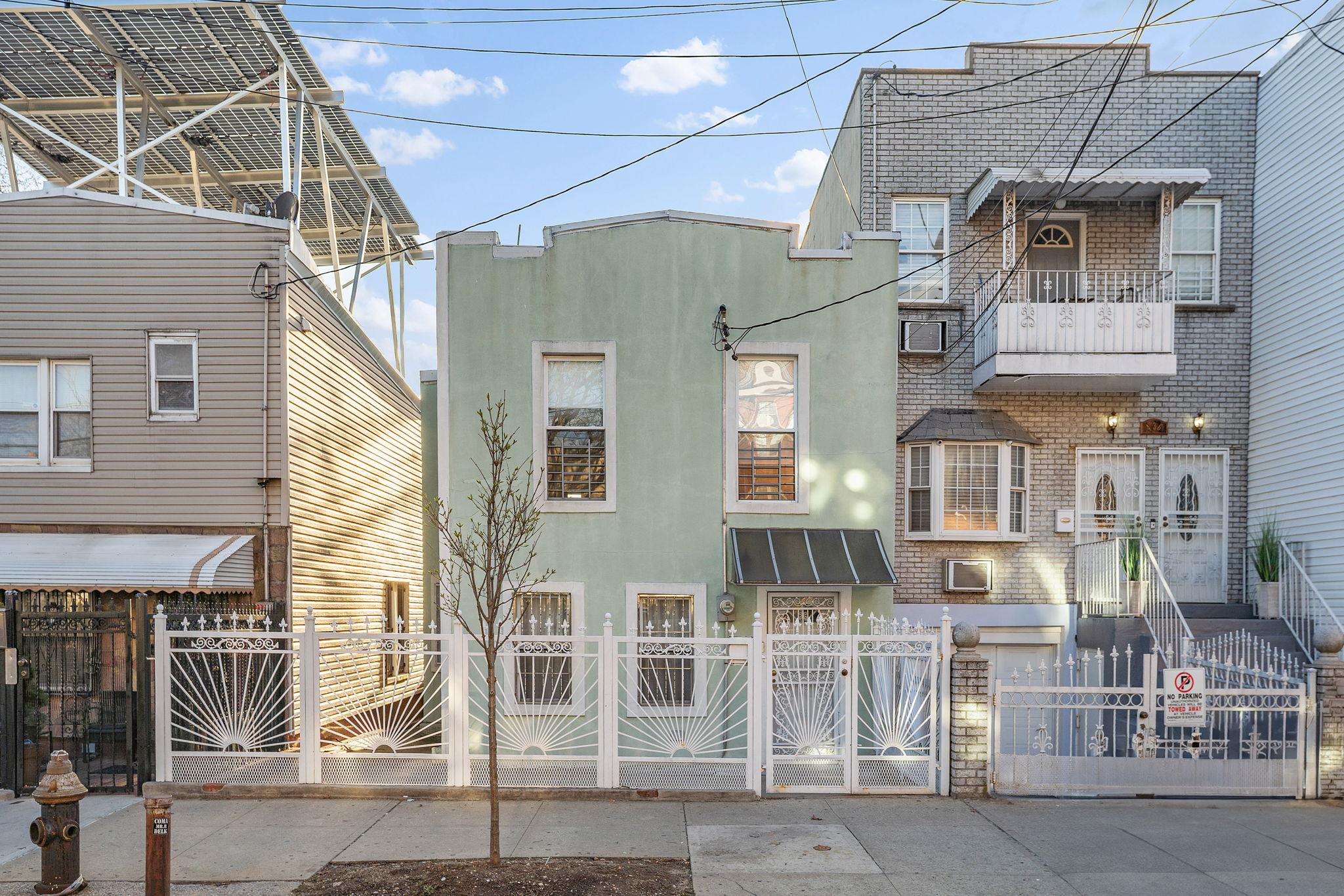 438 Shepherd Avenue Property Photo