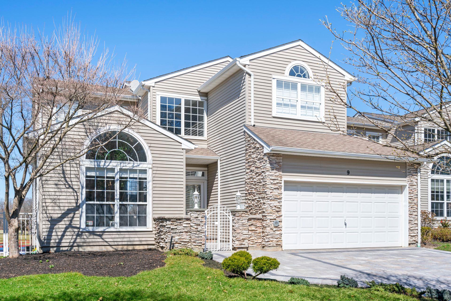 9 Hamlet Drive Property Photo