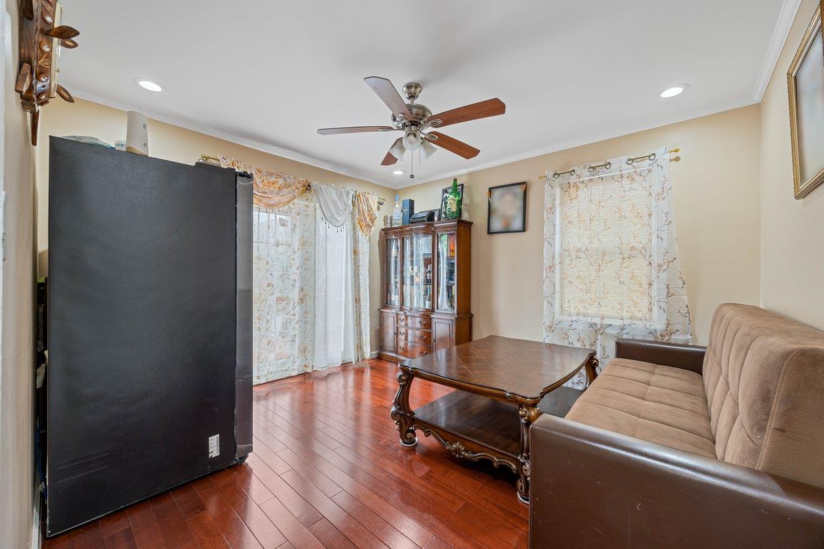 58 Camdike Street Property Photo 7