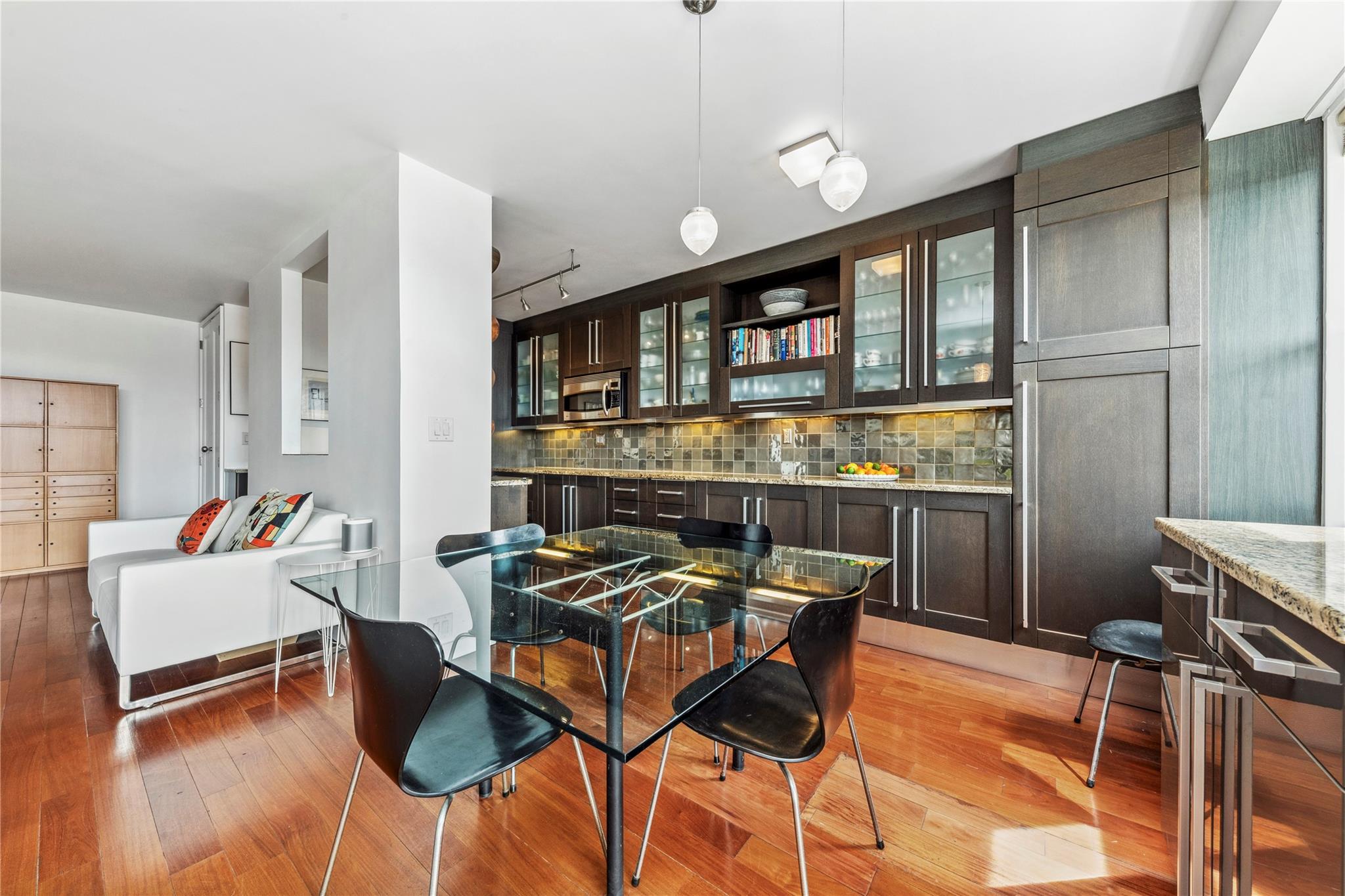 2400 Johnson Avenue 10c Property Photo 5