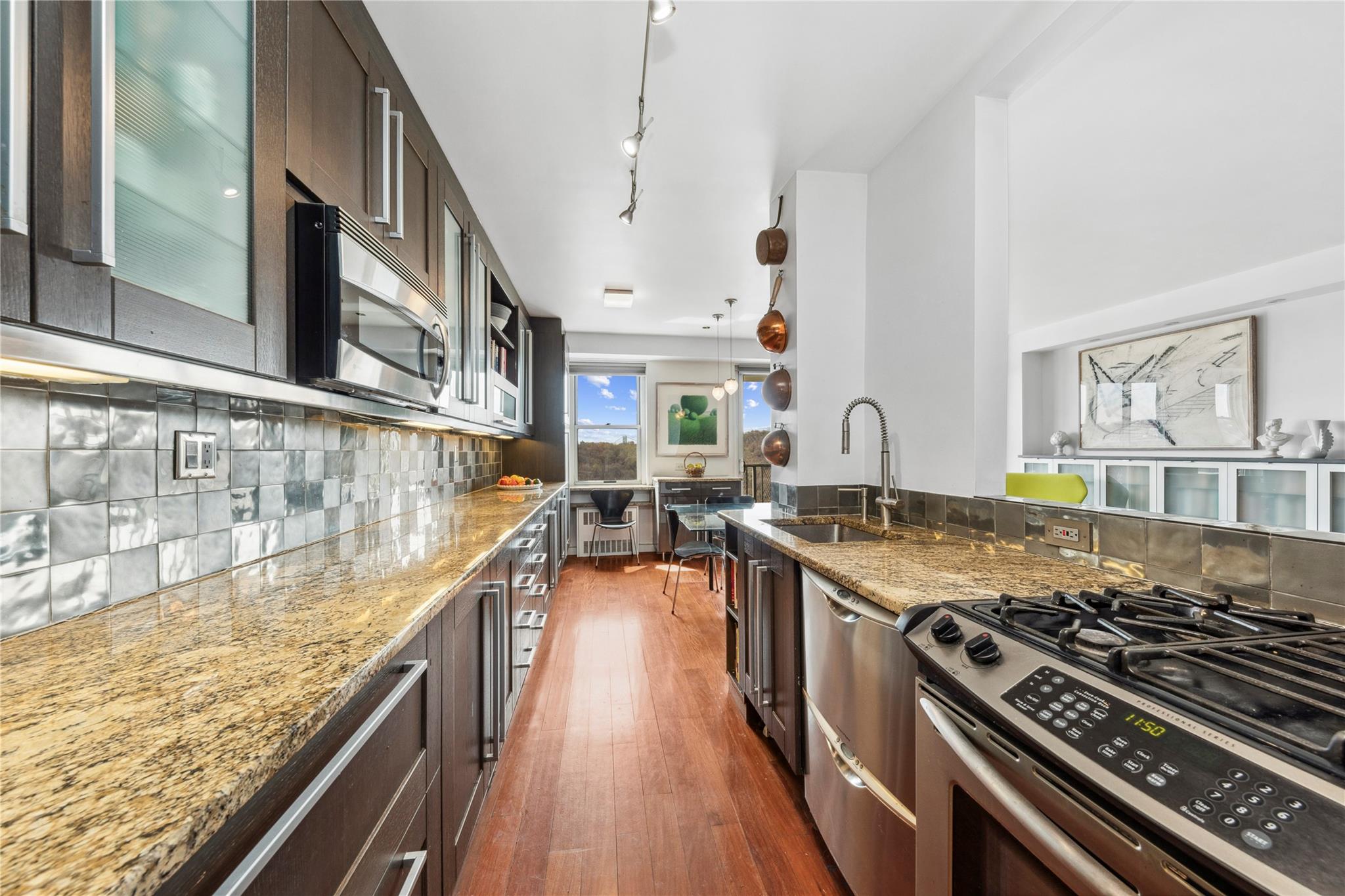 2400 Johnson Avenue 10c Property Photo 6