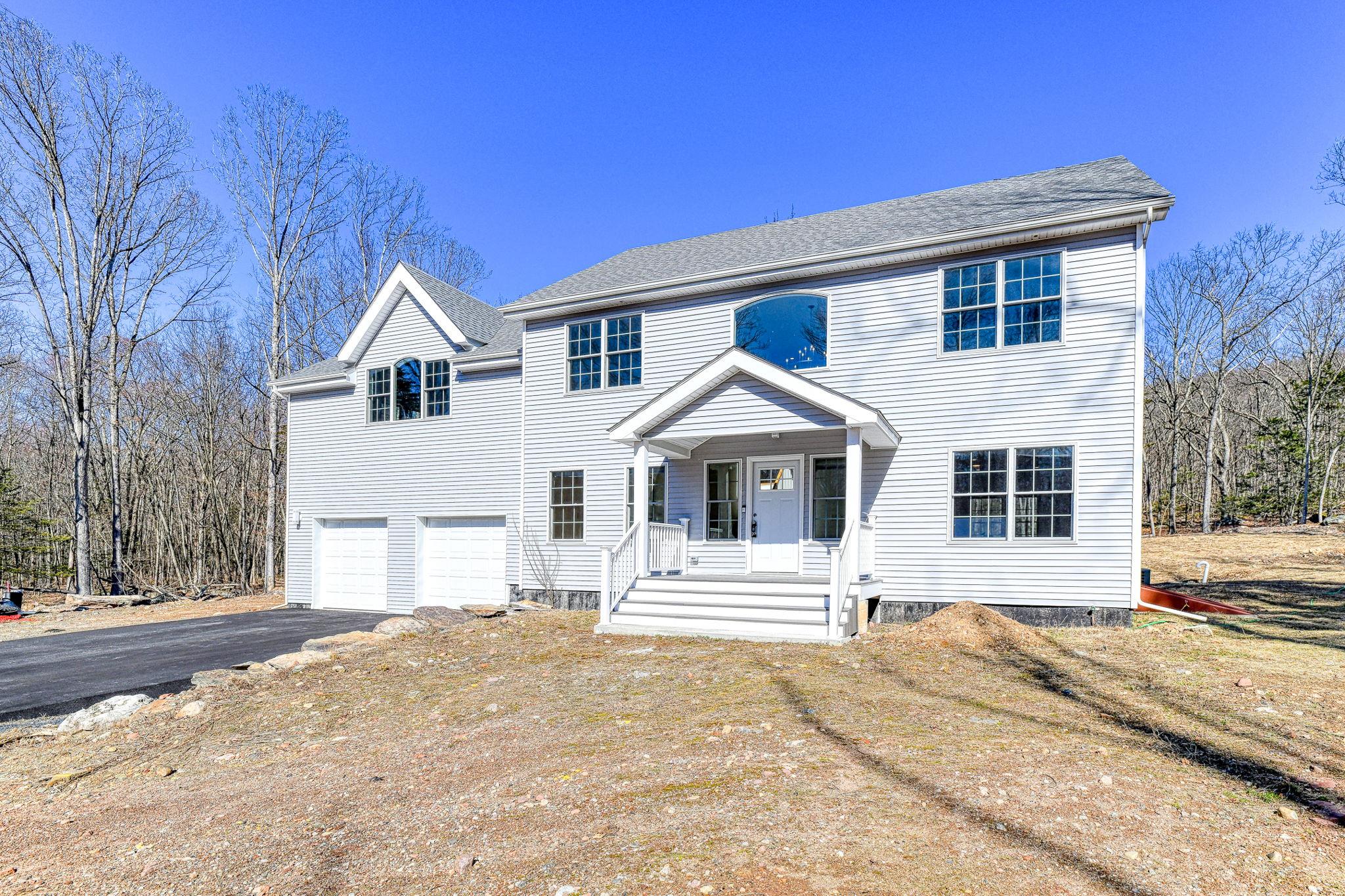 27 Oak Hill Road Property Photo