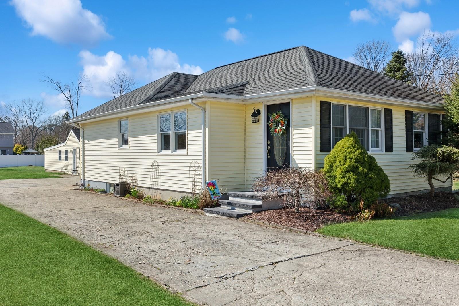 838 Church Street Property Photo